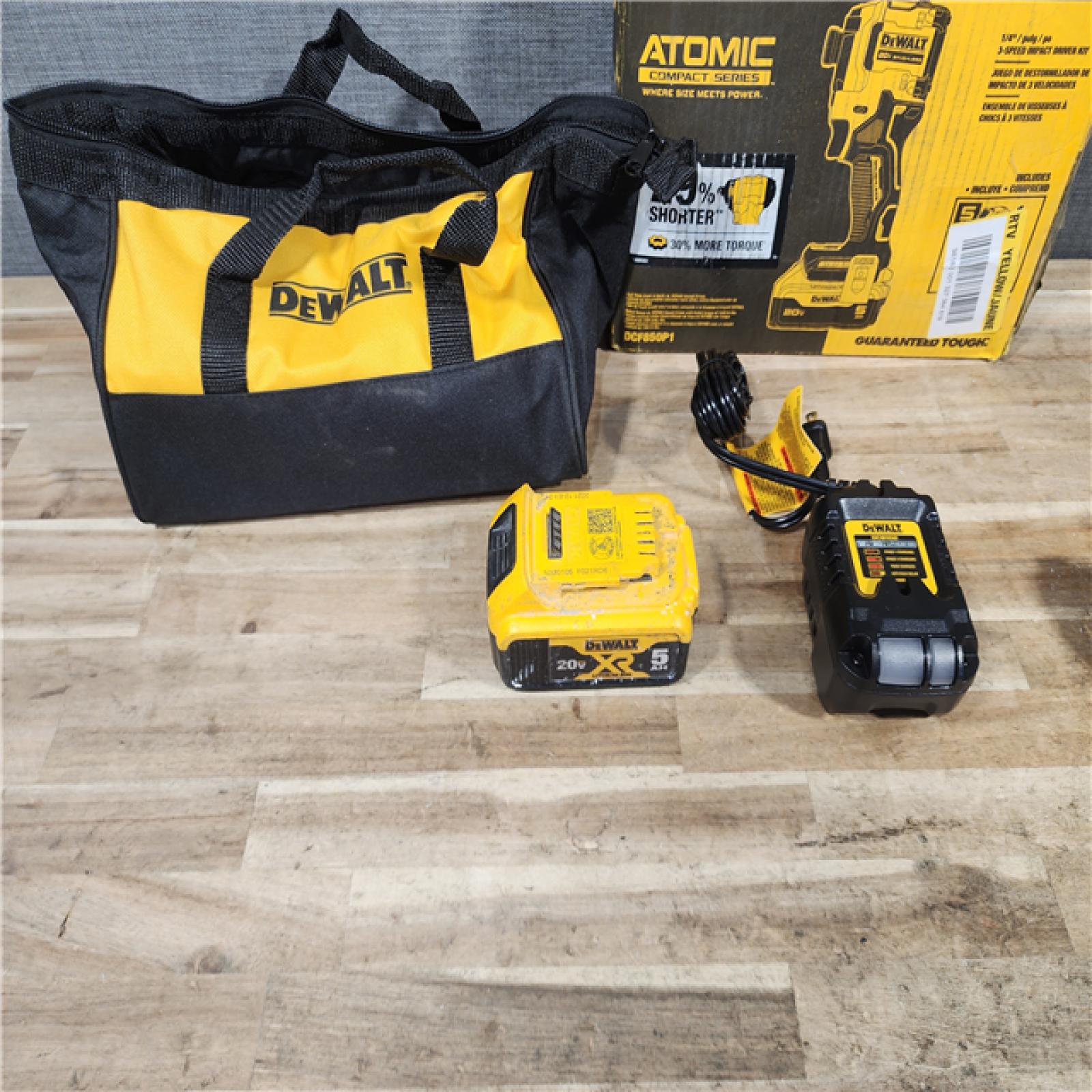 HOUSTON LOCATION - AS - IS DEWALT ATOMIC 20V MAX Lithium-Ion Cordless 1/4 in. Brushless Impact Driver Kit