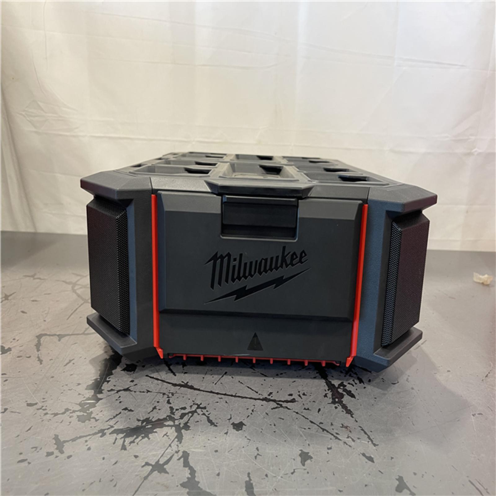 AS-IS- Milwaukee 18V M18 PACKOUT Lithium-Ion Cordless Radio  (Tool Only)