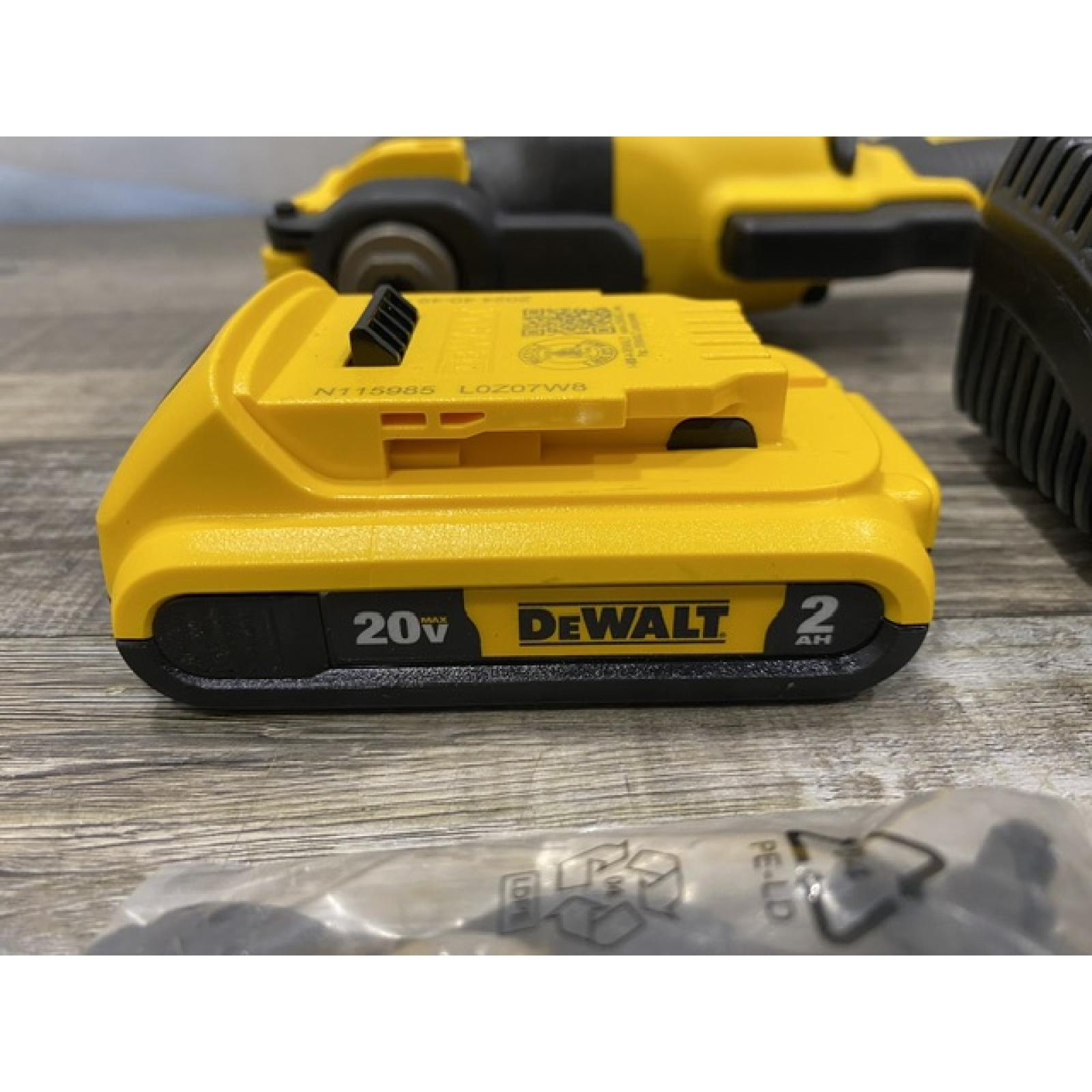 AS-IS DEWALT ATOMIC 20V MAX Cordless Brushless Oscillating Multi Tool Kit