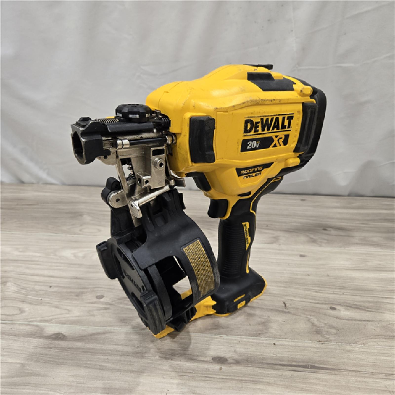 AS-IS DEWALT Roofing Nailer Cordless Kit