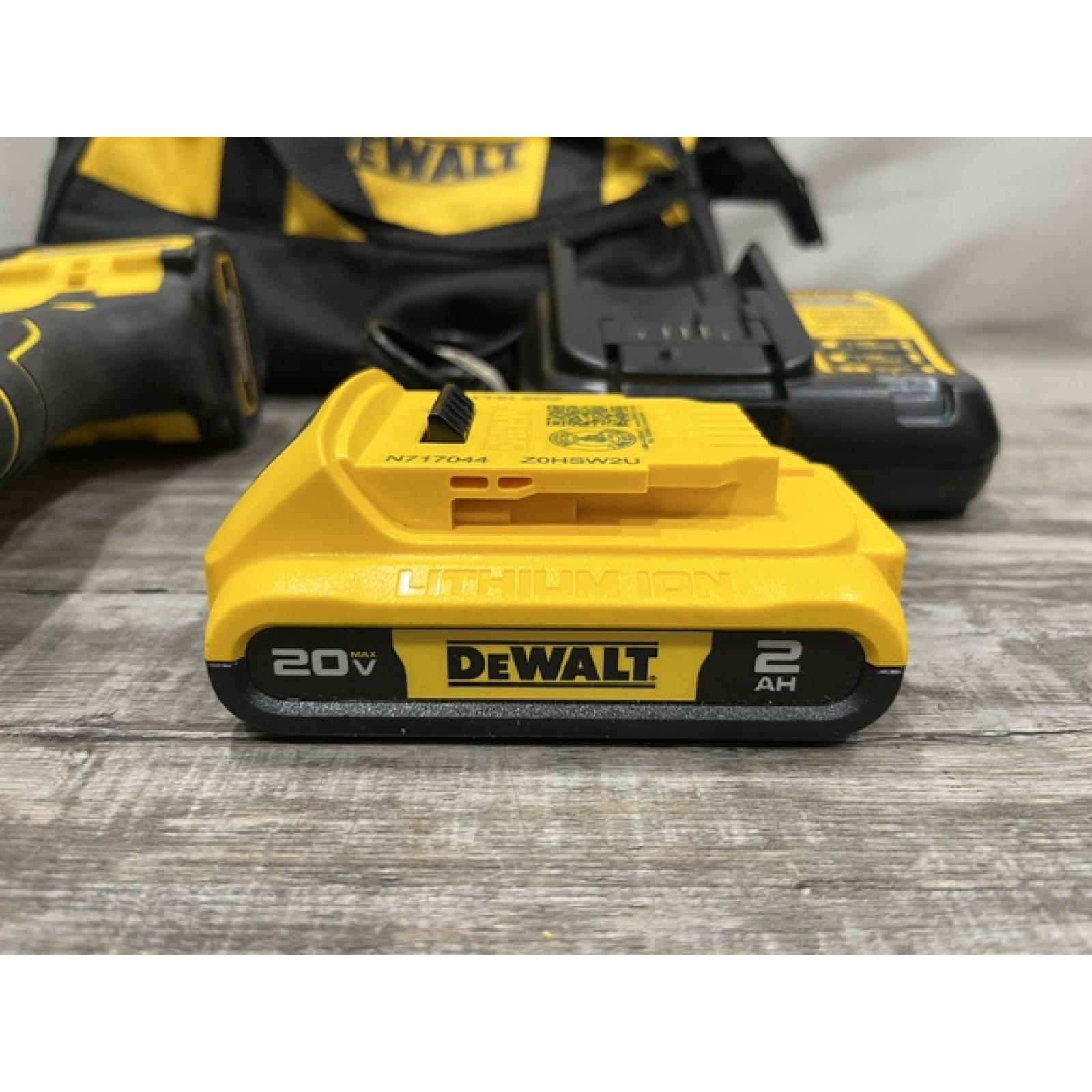 AS-IS DEWALT Atomic 20V Lithium-Ion Cordless Compact 1/2 in. Drill/Driver Kit