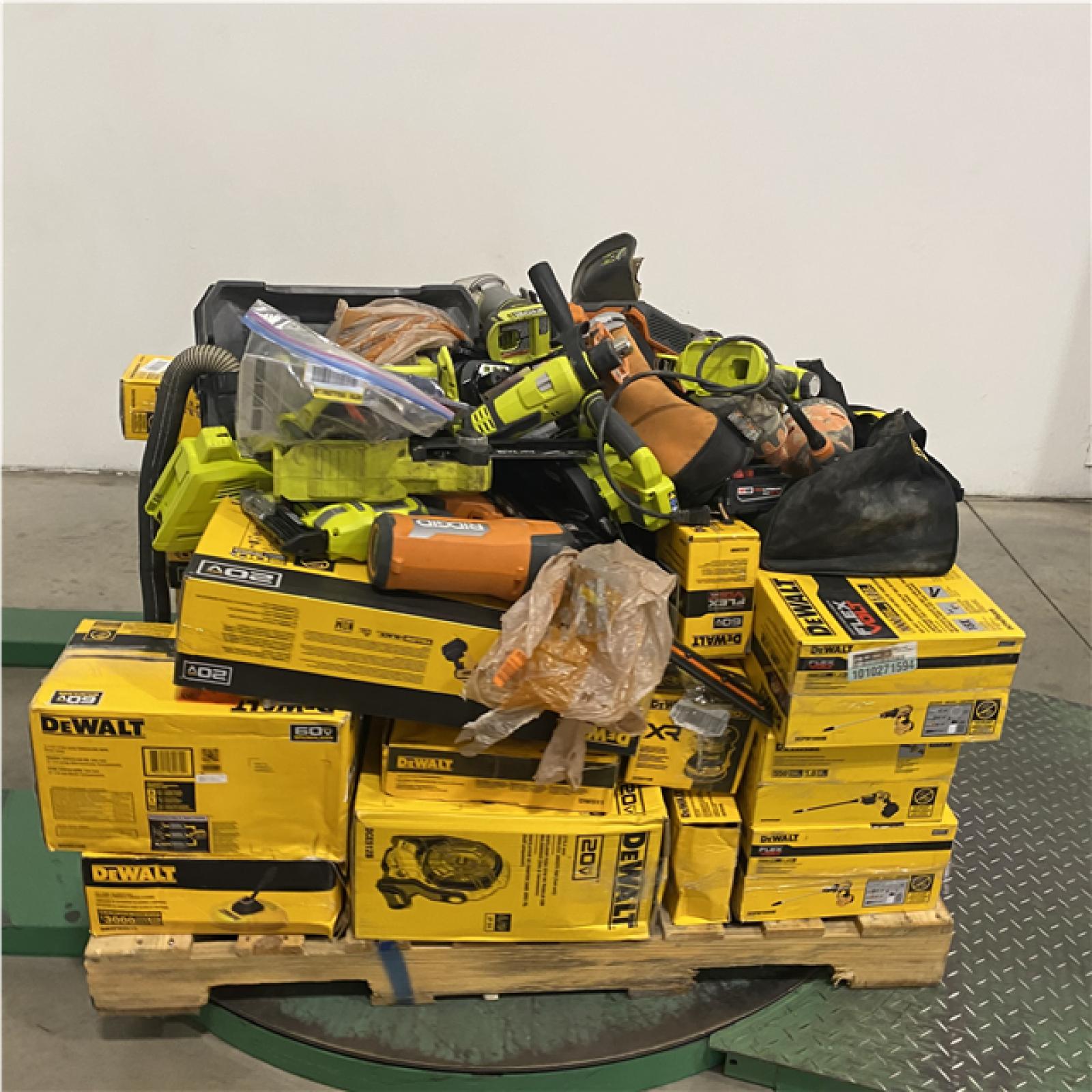 Dallas Location - As-Is Tool Pallet