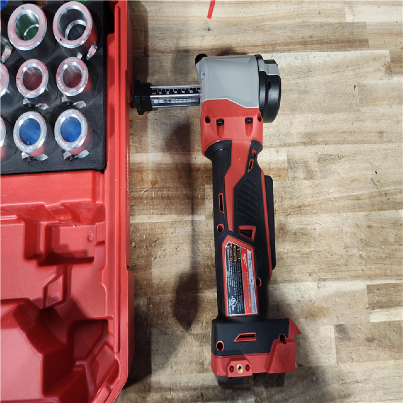 HOUSTON LOCATION - AS - IS Milwaukee 2935CU-21S 18V M18 Cable Stripper Kit with 17 Cu THHN / XHHW Bushings 1.5 Ah