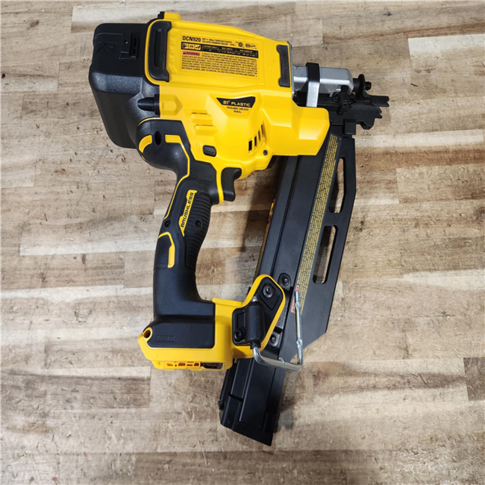 HOUSTON LOCATION - AS - IS DEWALT 20-Volt 21° Cordless Framing Nailer (Tool-Only)