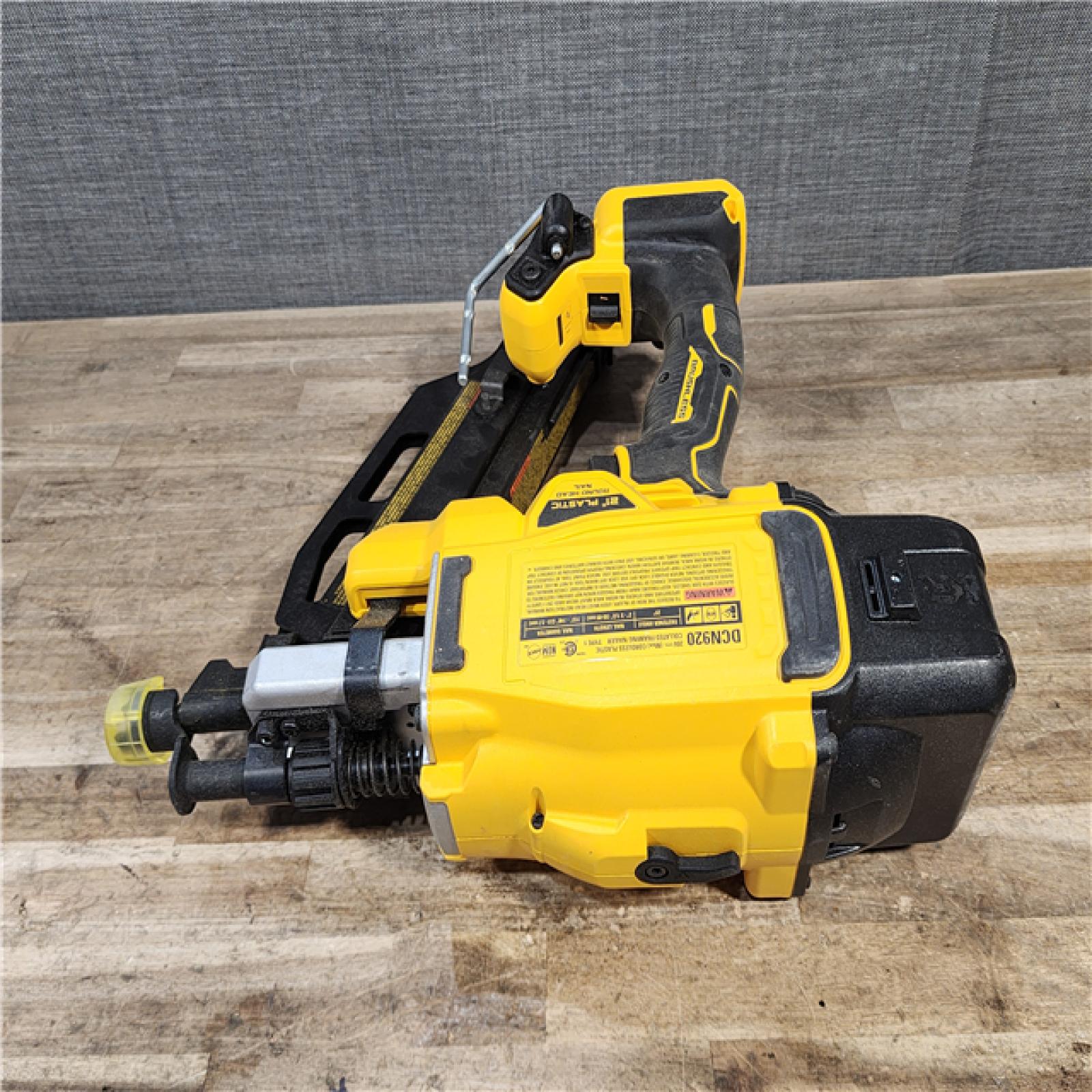 HOUSTON LOCATION - AS-IS DEWALT 20-Volt 21° Cordless Framing Nailer (Tool-Only)
