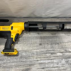 AS-IS DEWALT 20V MAX Cordless 29 oz / 600 ml Adhesive Gun (Tool Only)