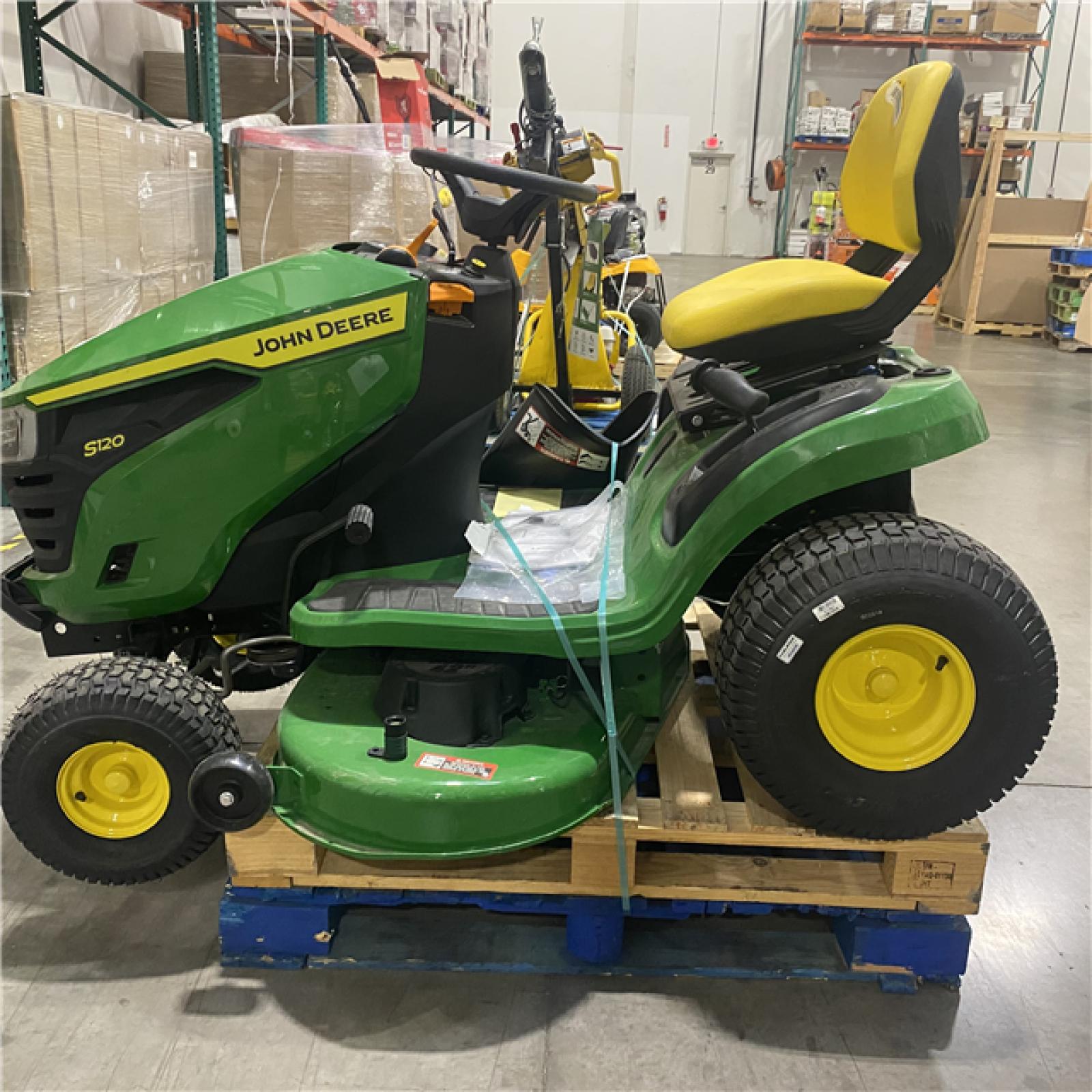 Dallas Location - As-Is John Deere S120 42 in. 22 HP V-Twin Gas Hydrostatic Riding Lawn Mower