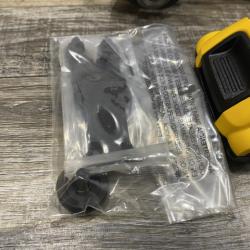 AS-IS DEWALT ATOMIC 20V MAX Cordless Brushless Oscillating Multi Tool Kit