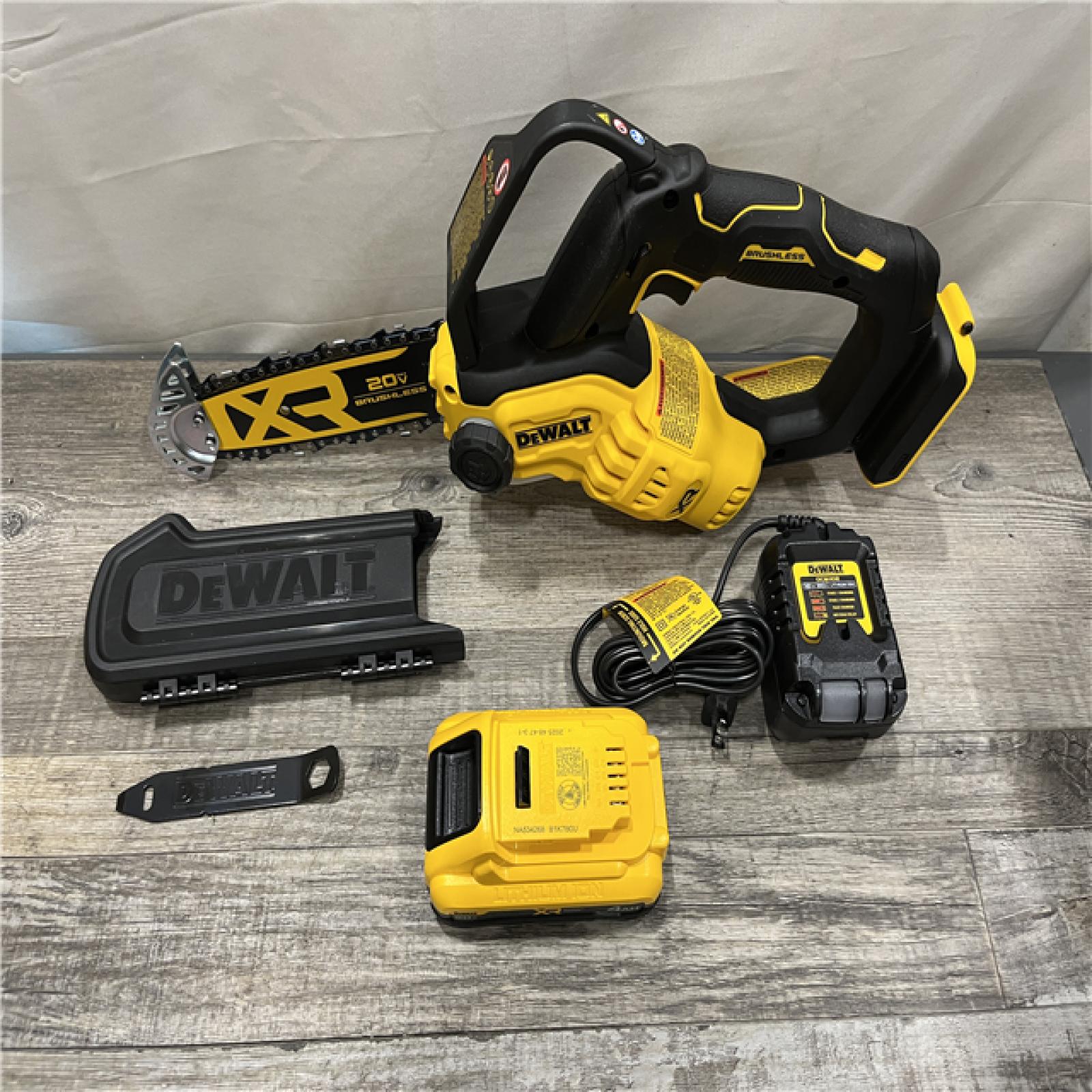 AS-IS DEWALT 20-Volt MAX 8 in. Brushless Cordless Battery Powered Pruning Mini Chainsaw Kit