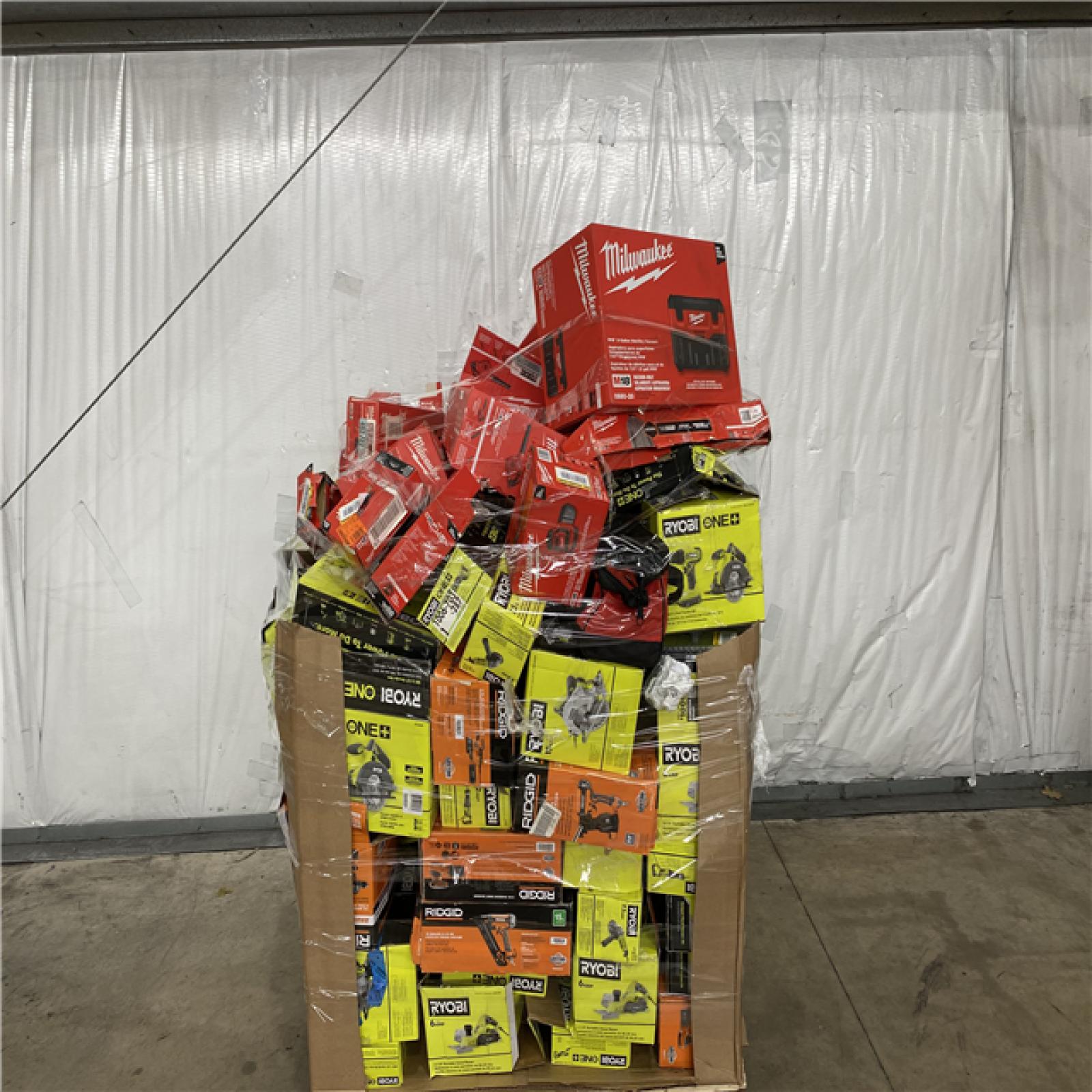 Houston Location AS IS - Tool Pallet