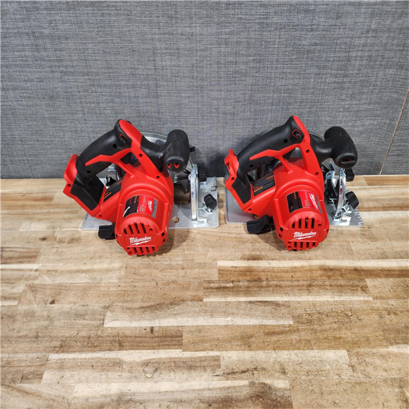 HOUSTON LOCATION - AS - IS Milwaukee 2 Tool