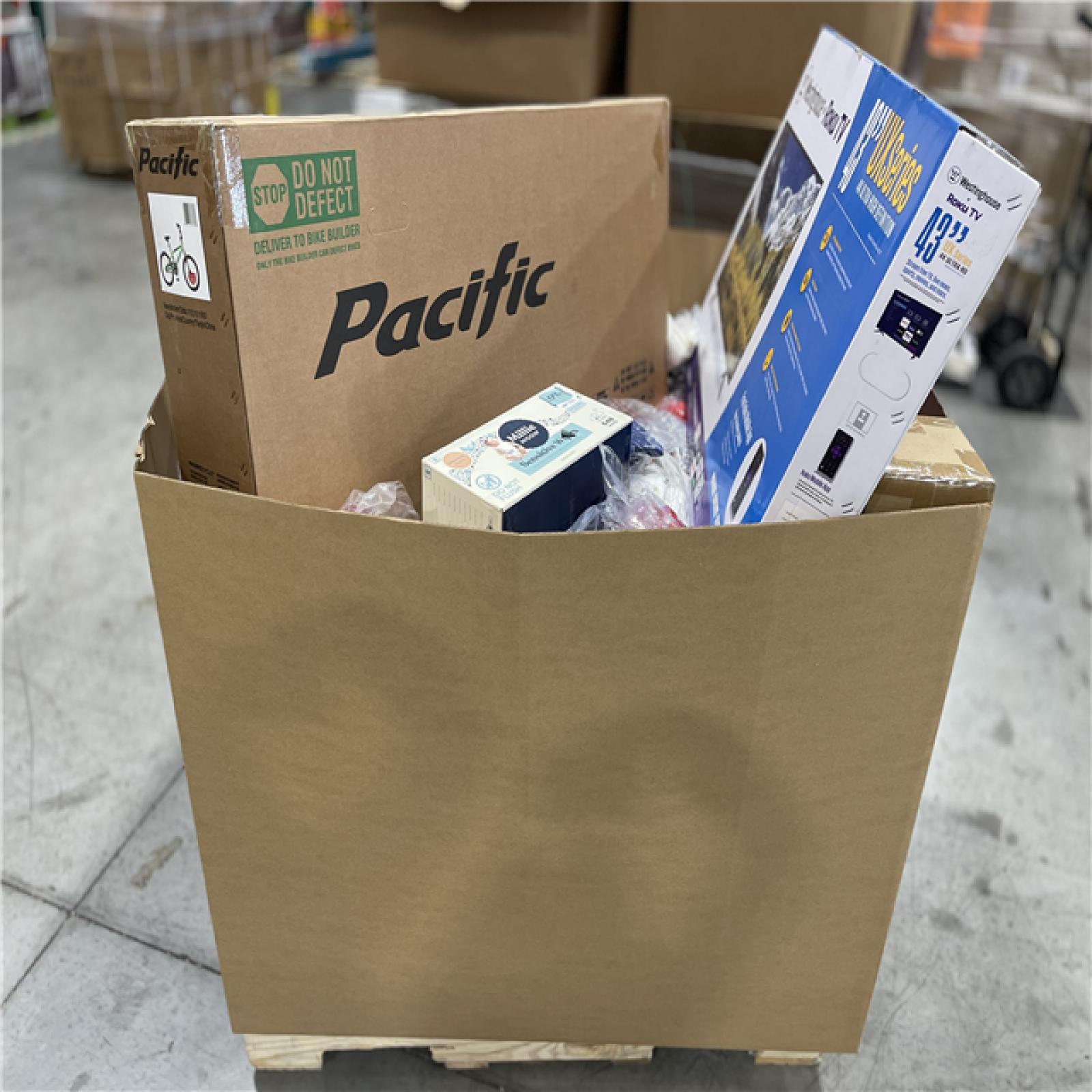 DALLAS LOCATION- NEW!- BULLSEYE MIXED APPAREL PALLET