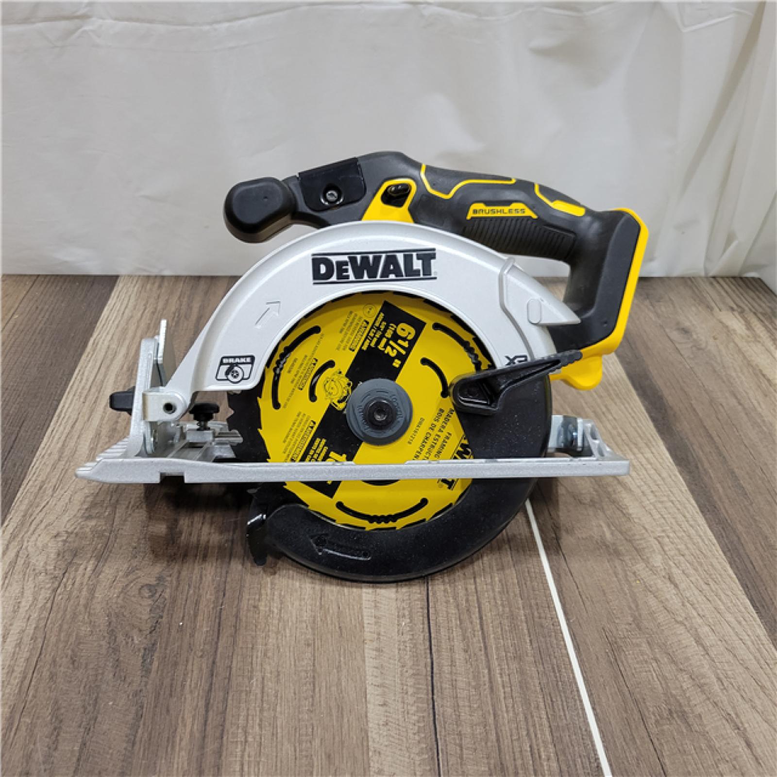Length DeWALT DCS565B 20V Max Brushless 6.5   Cordless Circular Saw