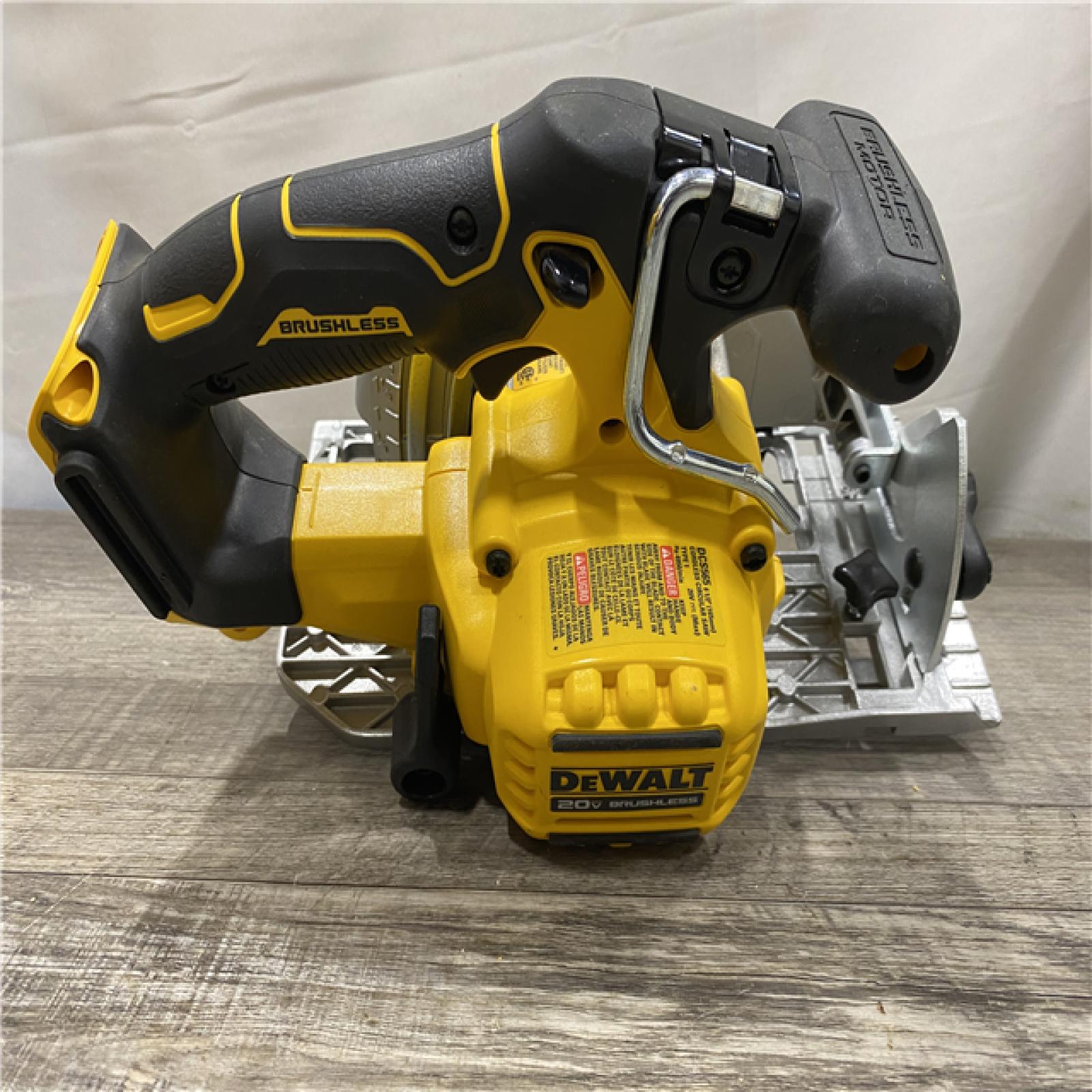 AS-IS DEWALT 20V MAX Cordless Brushless 6-1/2 in. Sidewinder Style Circular Saw (Tool Only)