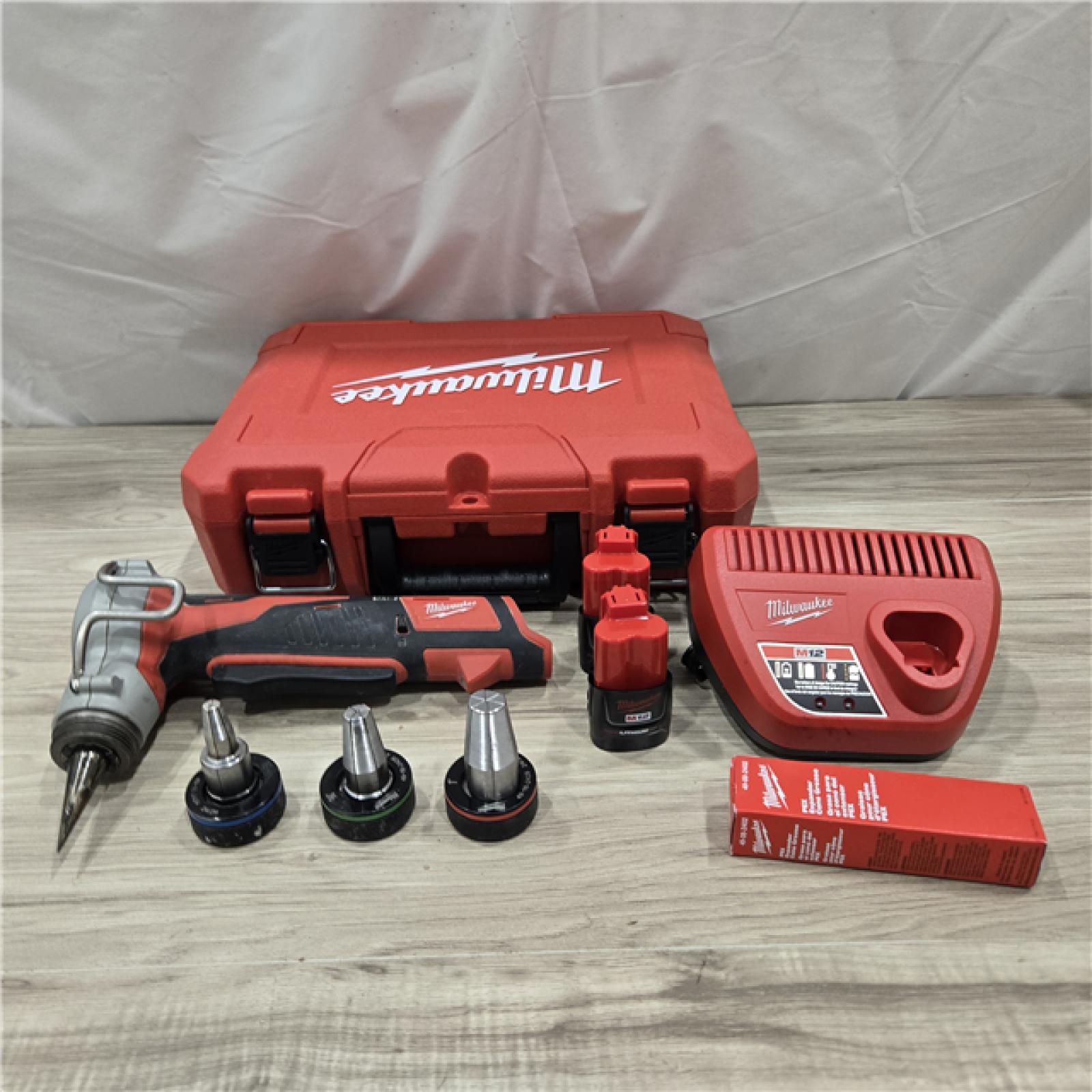 AS-IS Milwaukee M12 12-Volt Lithium-Ion Cordless PEX Expansion Tool Kit