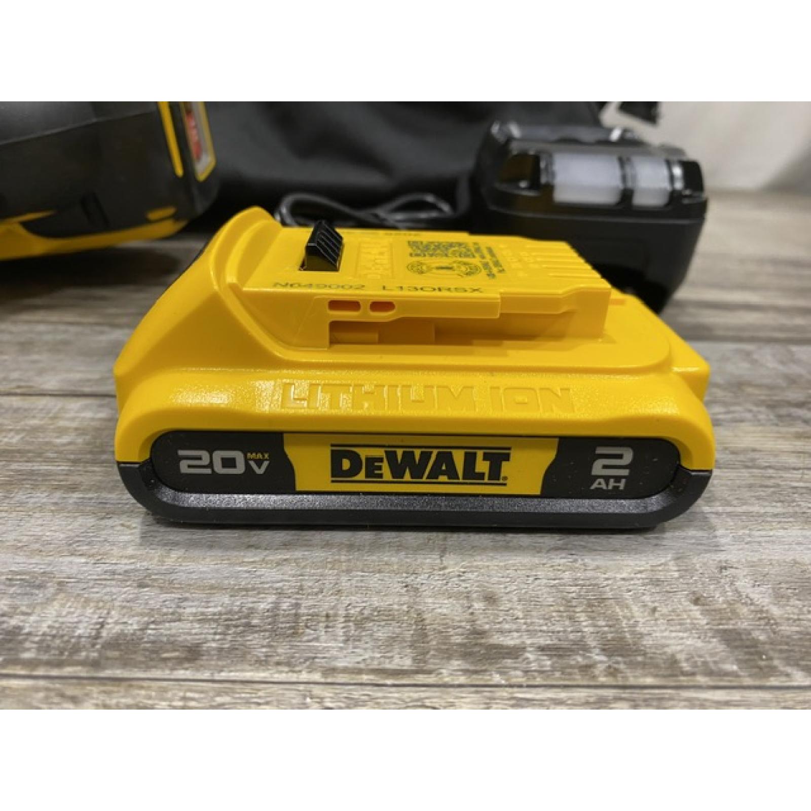 AS-IS DEWALT 20V MAX XR Lithium-Ion Cordless 18-Gauge Narrow Crown Stapler Kit