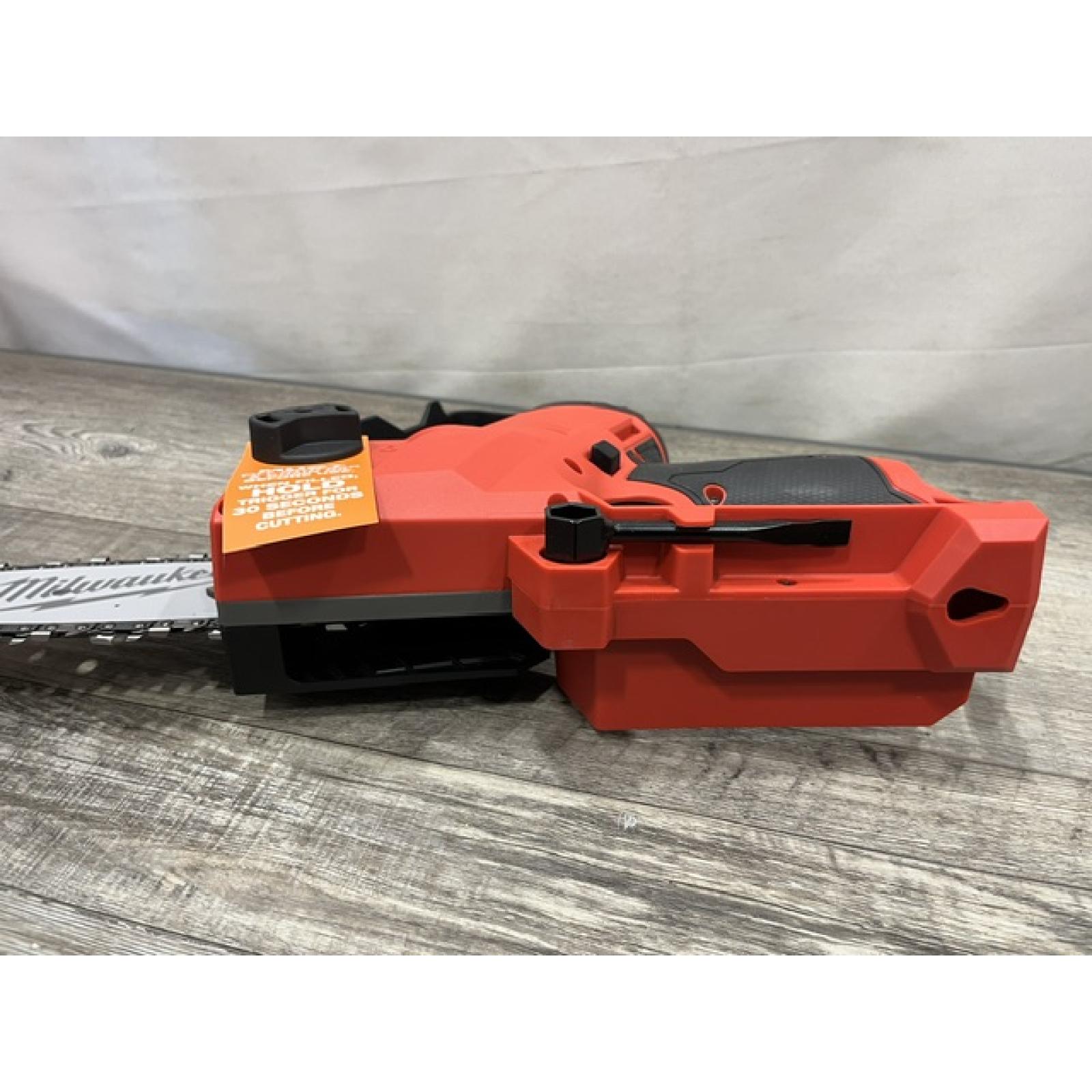 AS-IS Milwaukee FUEL 6 in. 12V Lithium-Ion Brushless Cordless Pruning Saw HATCHET (Tool-Only)