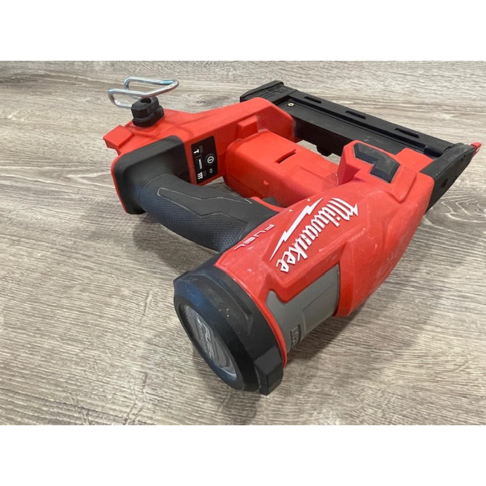 AS-IS Milwaukee FUEL 18-Volt Lithium-Ion Brushless Cordless 18-Gauge 1/4 in. Narrow Crown Stapler (Tool-Only)