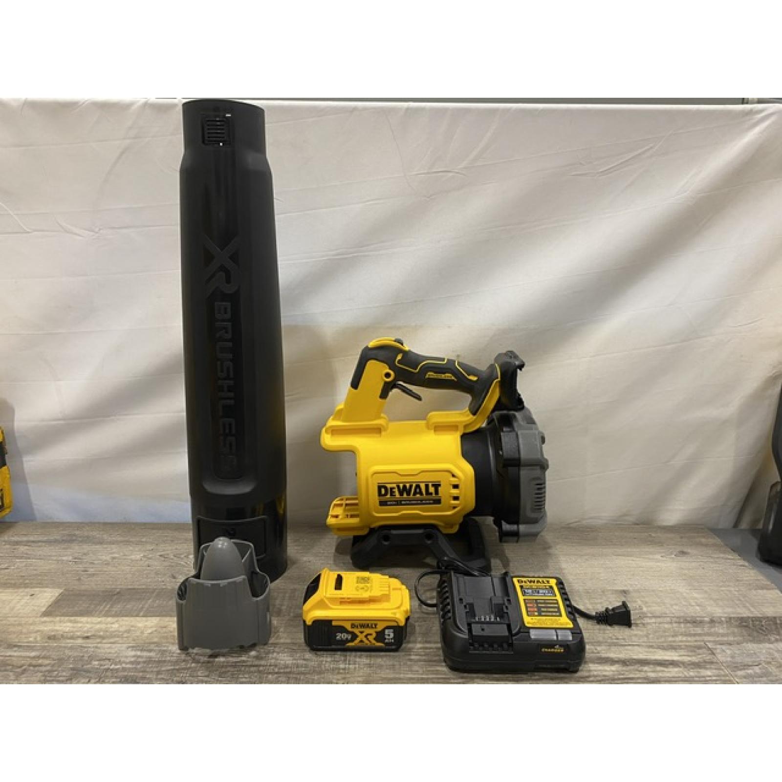 AS-IS DEWALT 20V MAX* XR Brushless Cordless Handheld Blower Kit