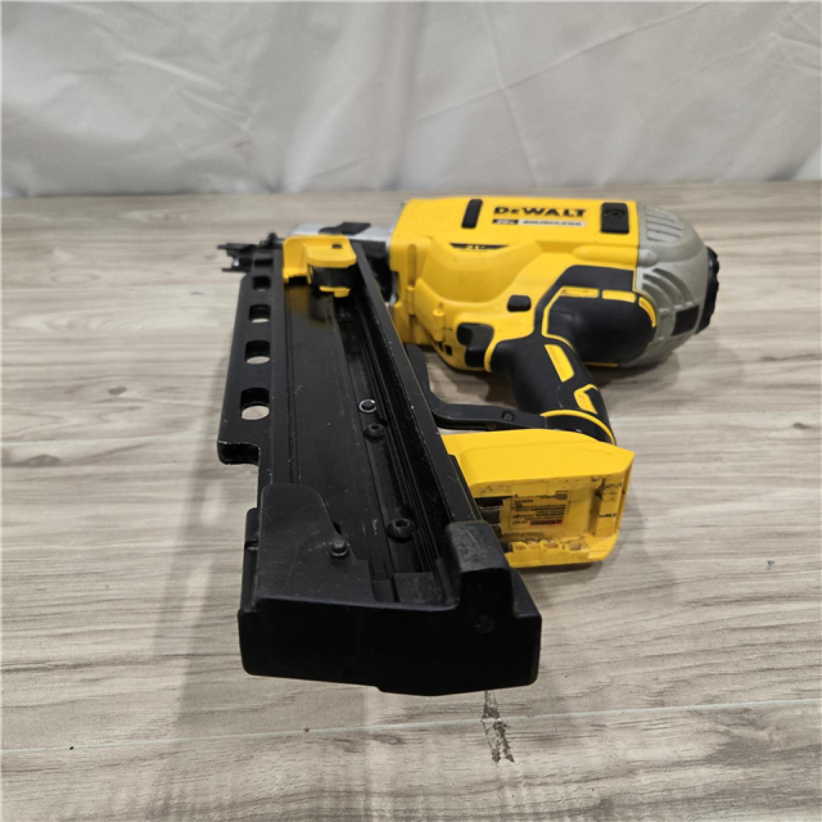 AS-IS DeWalt DCN21PLB 20V MAX 21-Degree Plastic Collated Framing Nailer (Bare Tool)