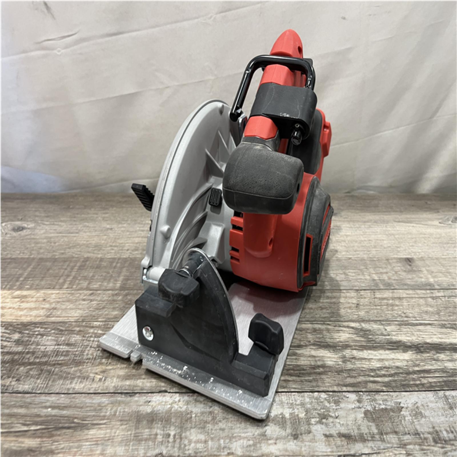AS-IS Milwaukee 18V Lithium-Ion Brushless Cordless 7-1/4 in. Circular Saw (Tool-Only)
