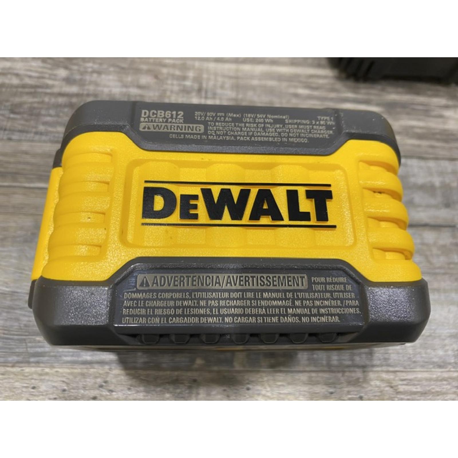 AS-IS DEWALT 20V/60V MAX FLEXVOLT Lithium-Ion 9.0Ah Battery and Charger Starter Kit