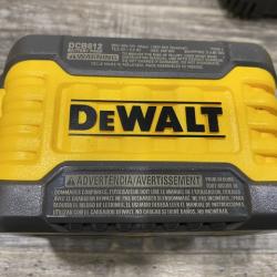 AS-IS DEWALT 20V/60V MAX FLEXVOLT Lithium-Ion 9.0Ah Battery and Charger Starter Kit