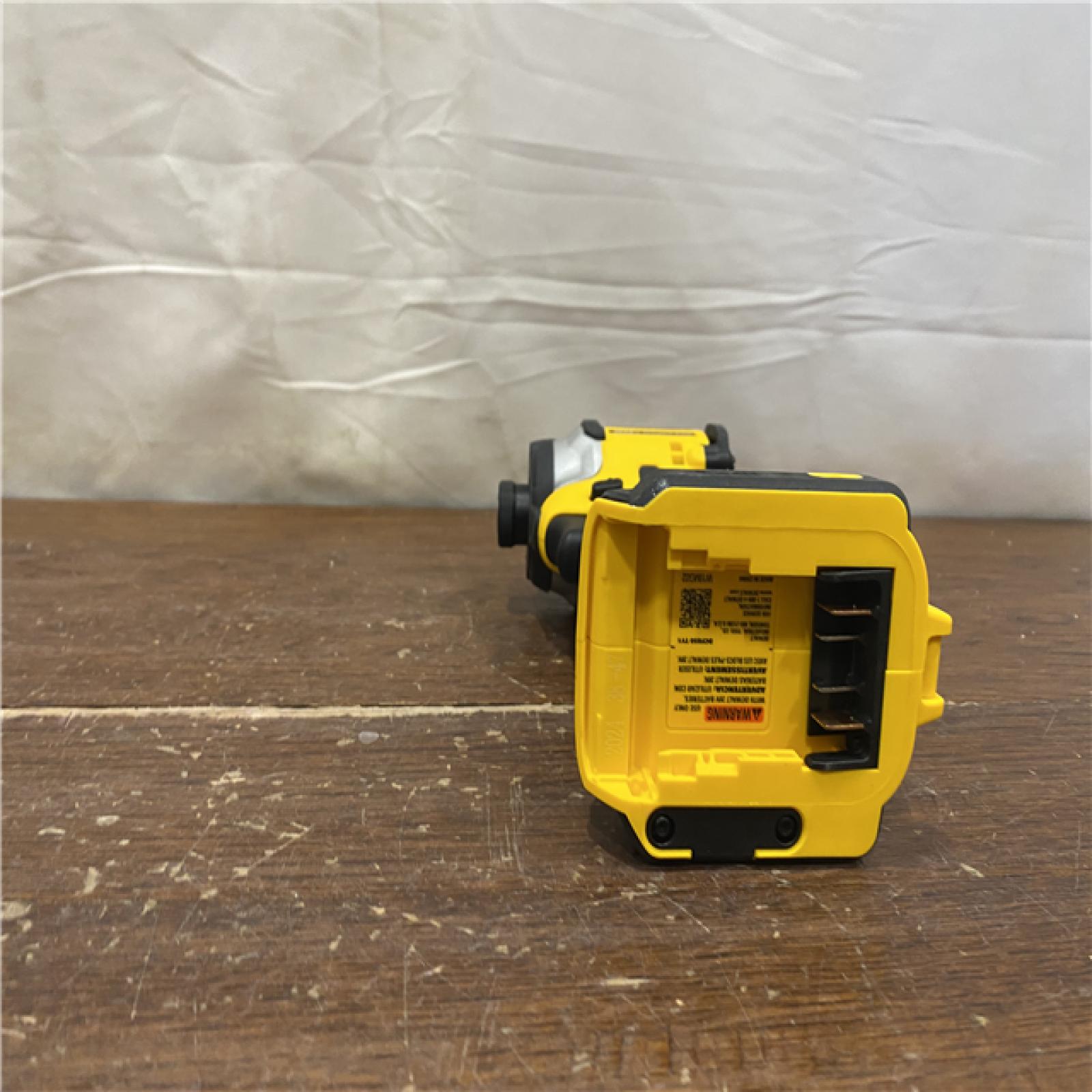 AS-IS DEWALT ATOMIC 20V MAX Lithium-Ion Cordless 1/4 in. Brushless Impact Driver Kit, 5 Ah Battery, Charger, and Bag