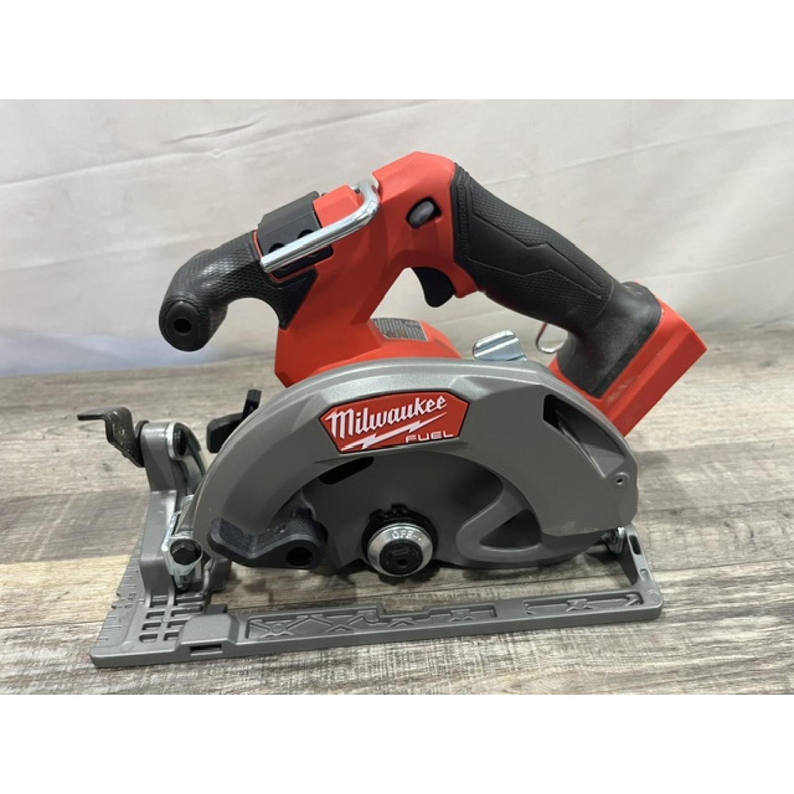 AS-IS - Milwaukee FUEL 18V Lithium-Ion Brushless Cordless 6-1/2 in. Circular Saw (Tool-Only)