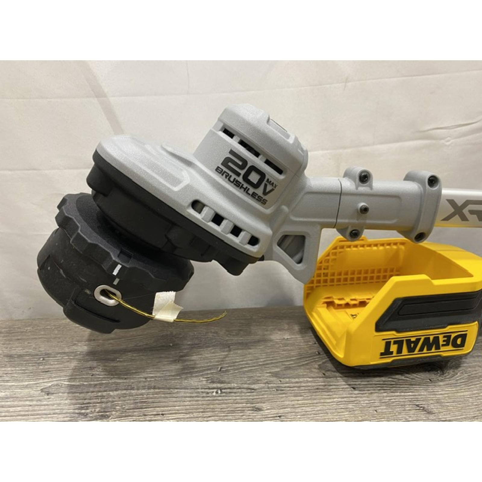 AS-IS DEWALT 20V MAX 14 in. Brushless Cordless Battery Powered Foldable String Trimmer Kit