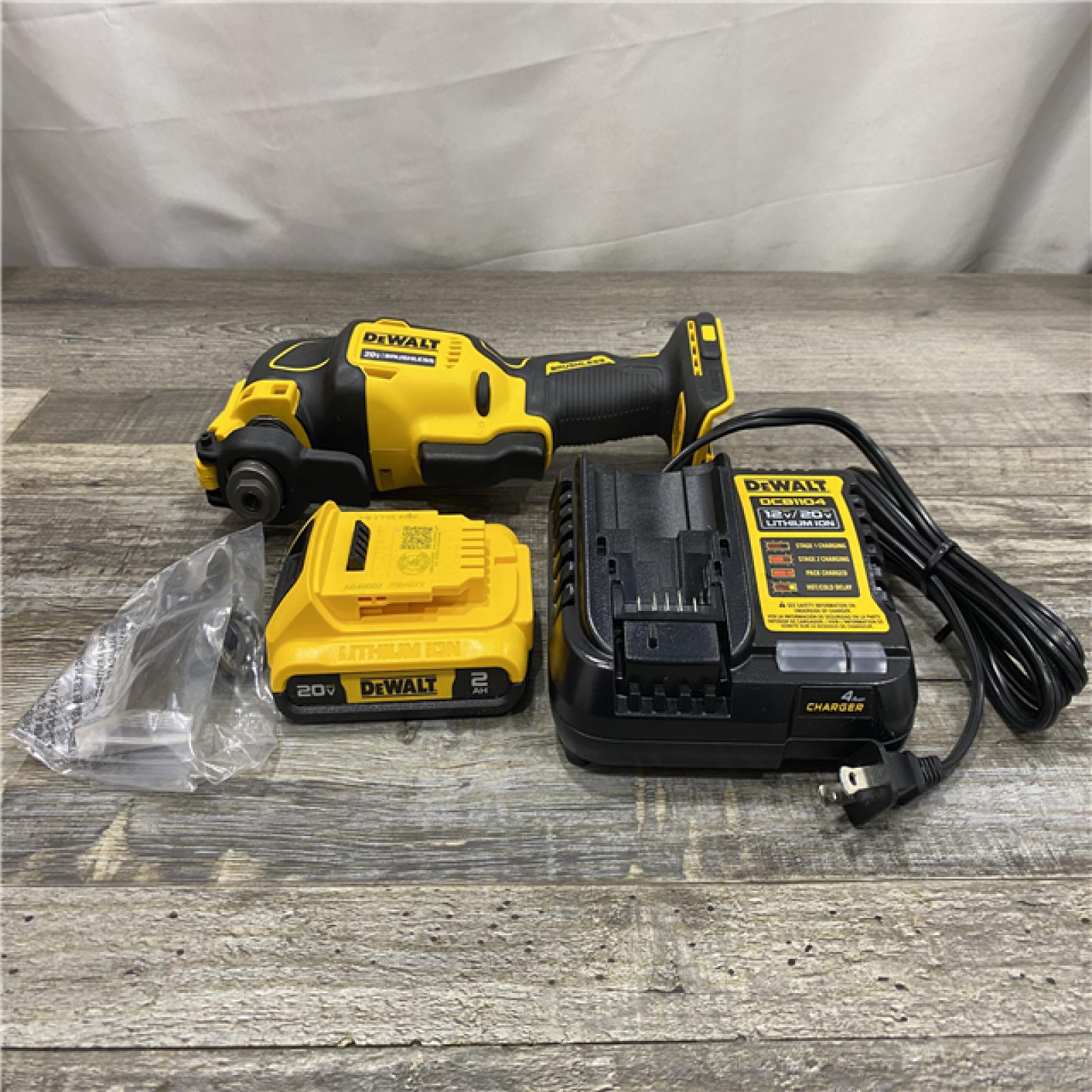 AS-IS DEWALT ATOMIC 20V MAX Cordless Brushless Oscillating Multi Tool Kit