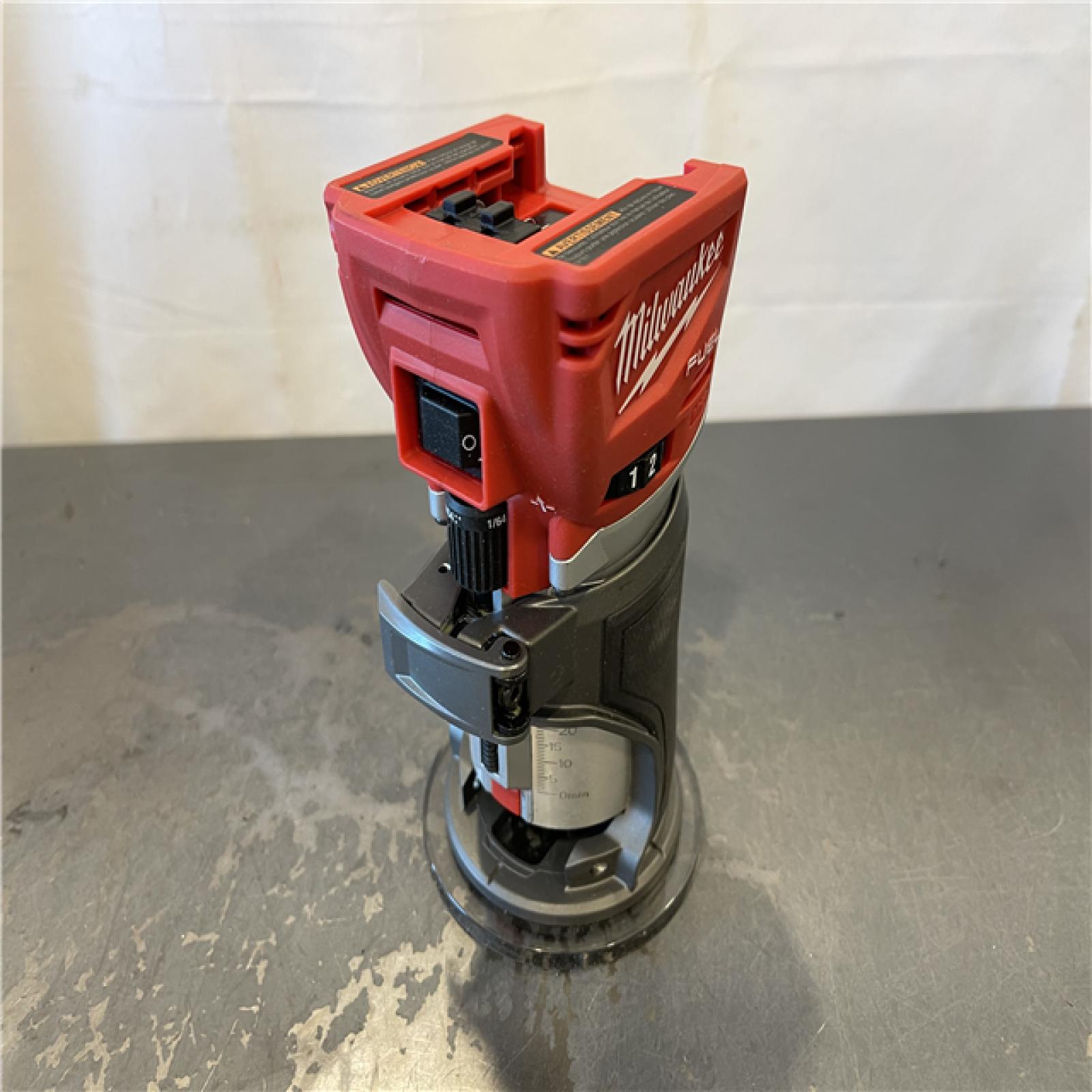AS-IS - Milwaukee M18 FUEL 18V Lithium-Ion Brushless Cordless Compact Router