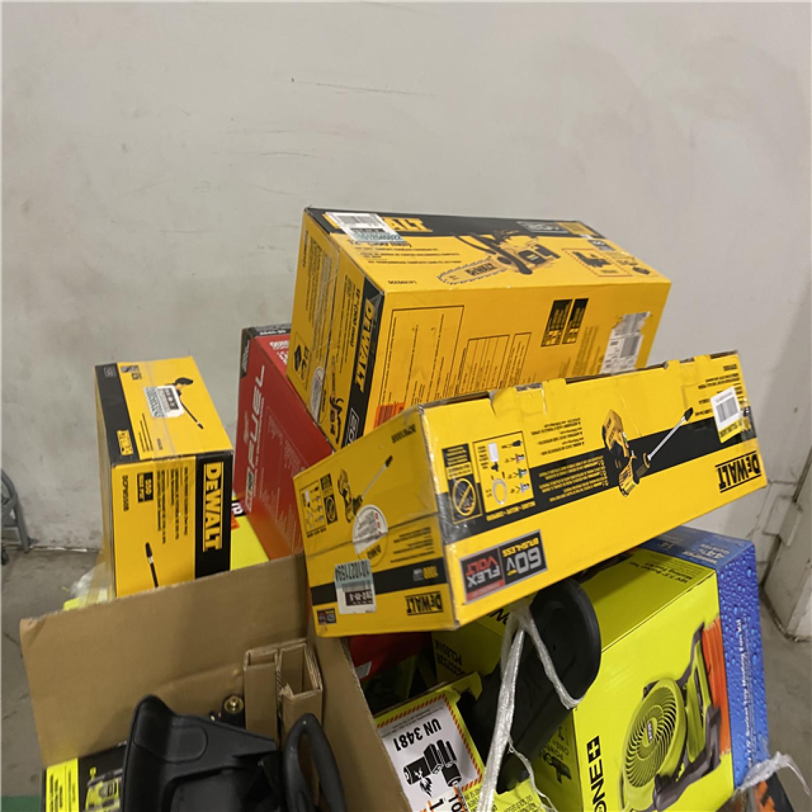 Dallas Location - As-Is Tool Pallet