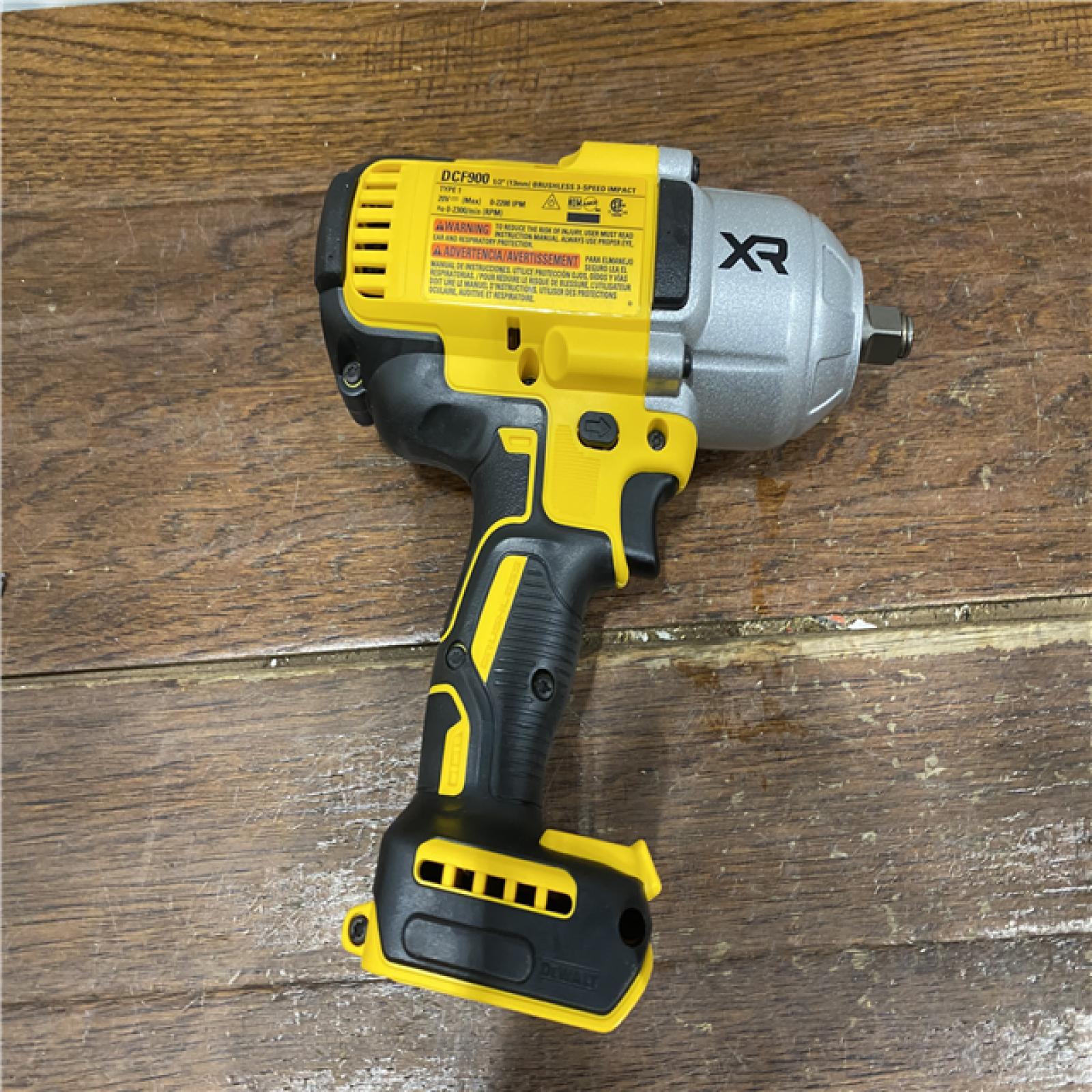 AS-IS Dewalt 20V MAX Lithium-Ion Cordless 1/2 in. Impact Wrench Kit