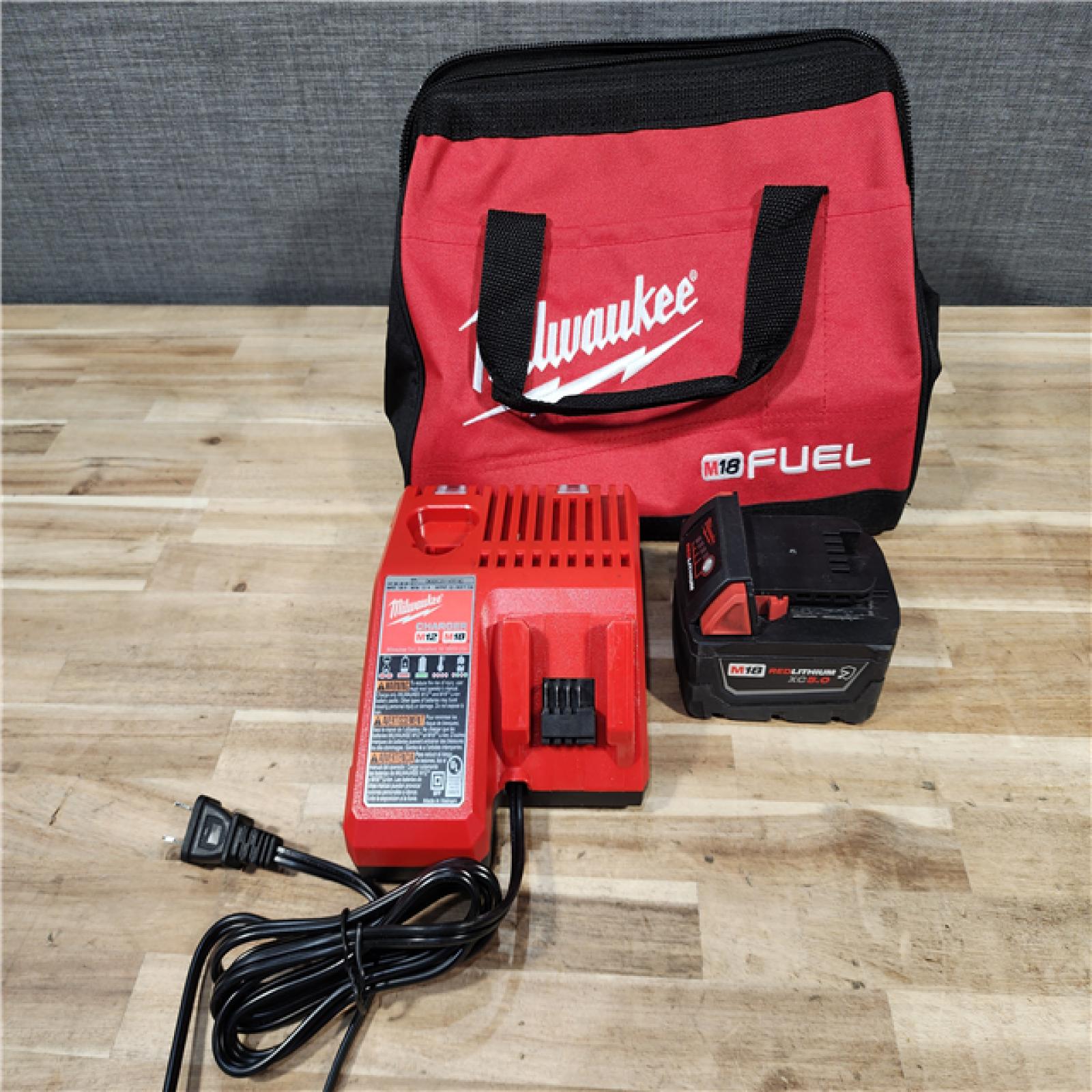 HOUSTON LOCATION - AS-IS Milwaukee FUEL 18V Lithium-Ion Brushless Cordless 1/2 in. Impact Wrench w/Friction Ring Kit