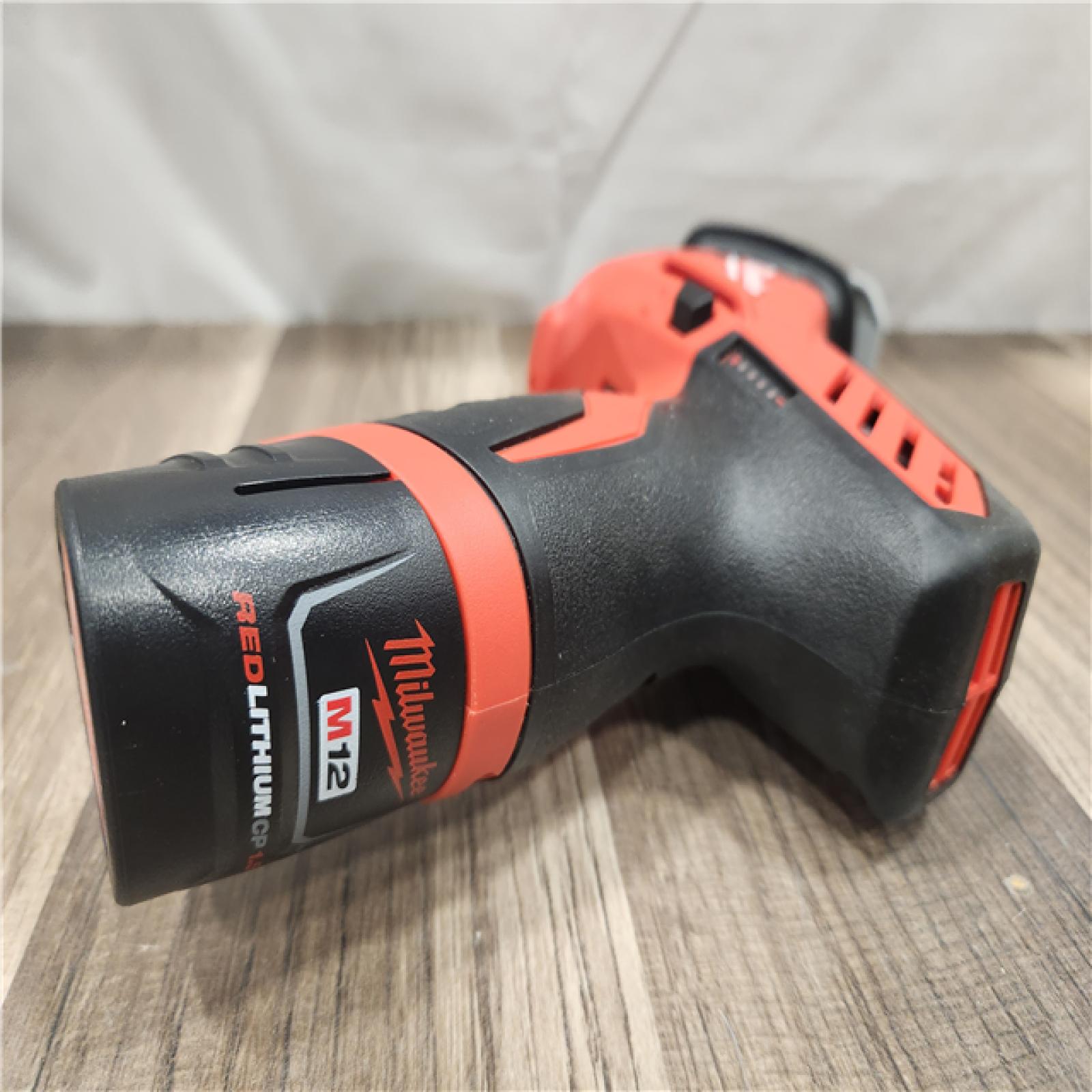 AS-IS- Milwaukee 12V 1.5Ah Cordless Straight Handle Reciprocating Saw Kit