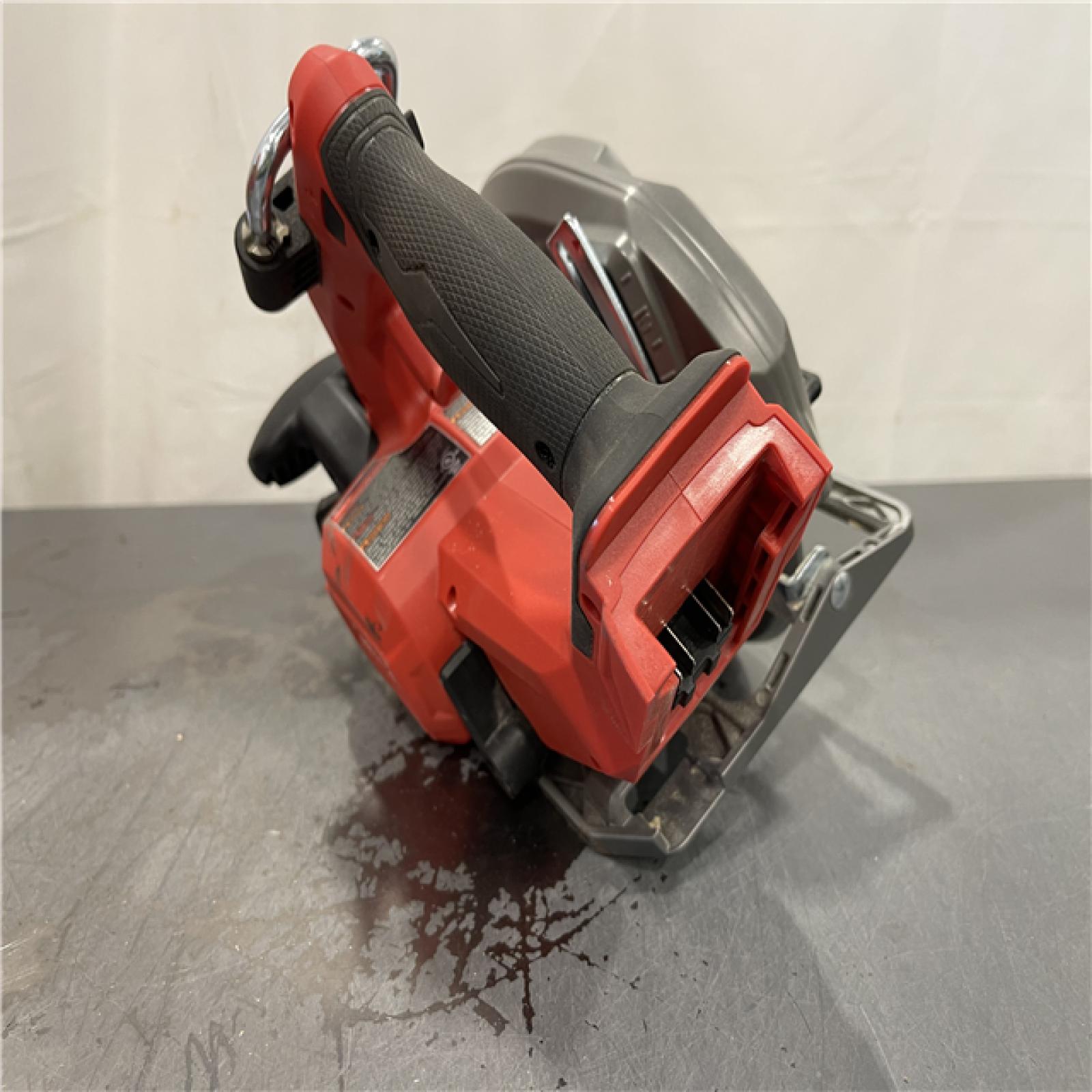 AS-IS - Milwaukee M18 FUEL 7-1/4 Inch Circular Saw