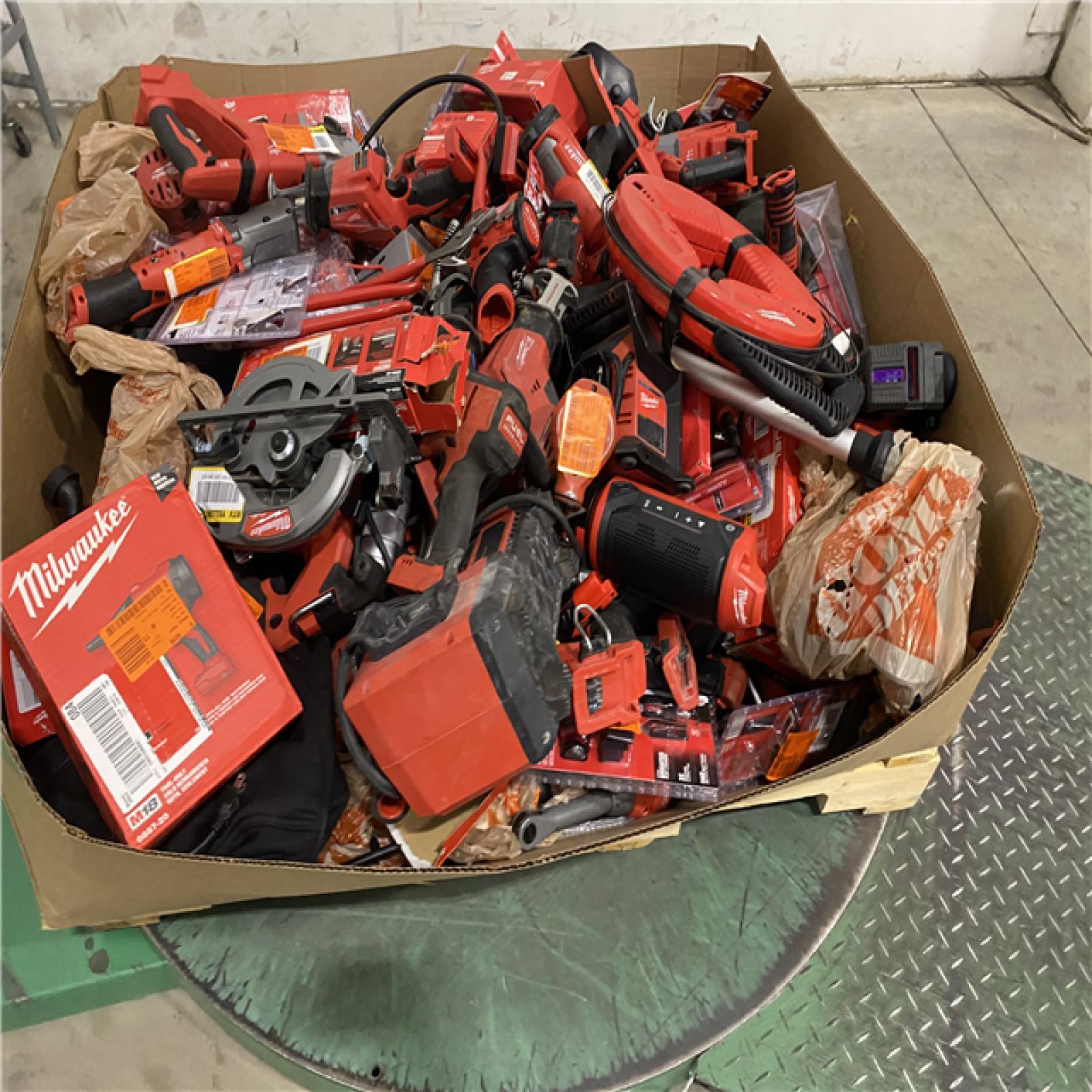 Dallas Location - As-Is MILWAUKEE Tool Pallet