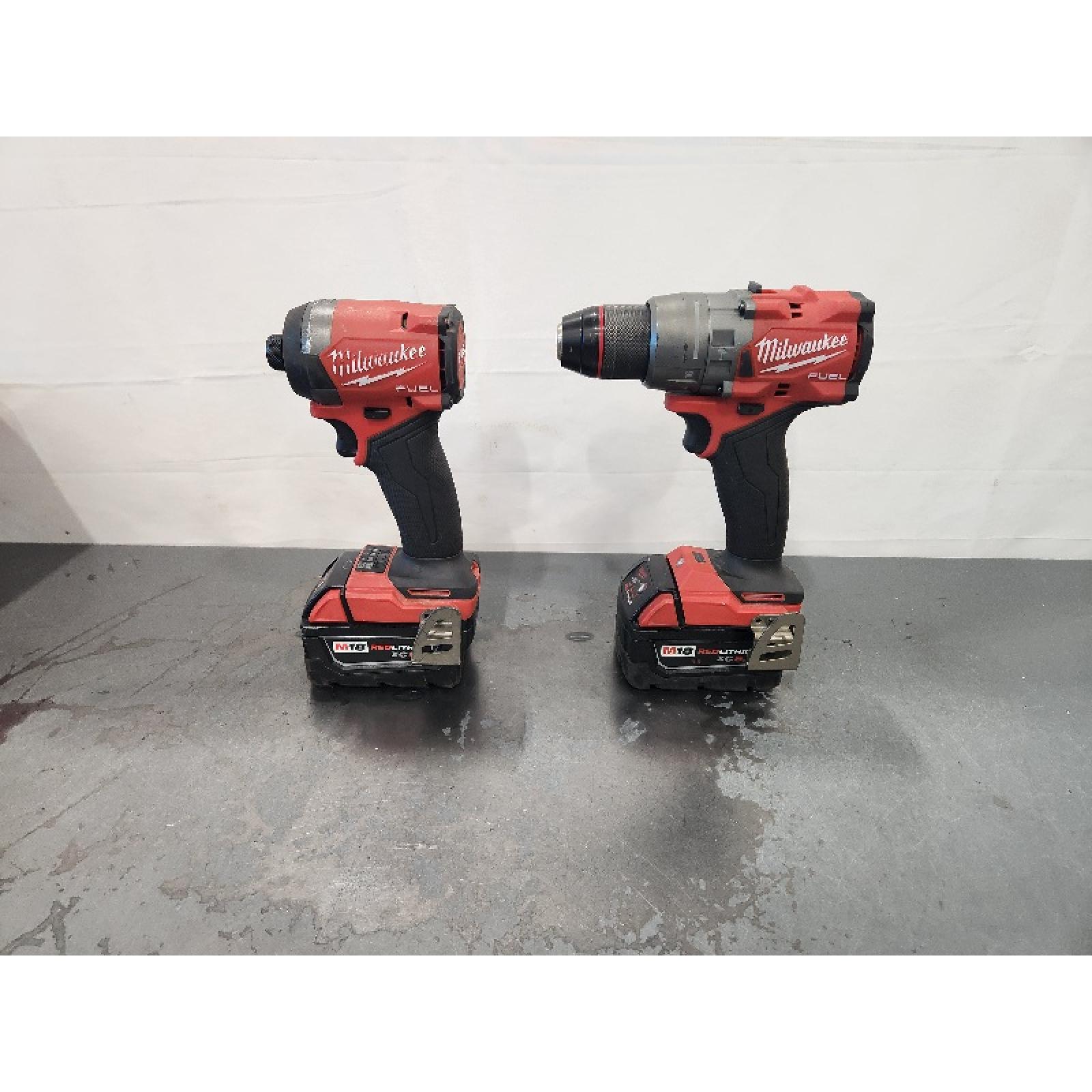 AS-IS- MILWAUKEE FUEL 18V Lithium-Ion Brushless Cordless Hammer Drill and Impact Driver Combo Kit