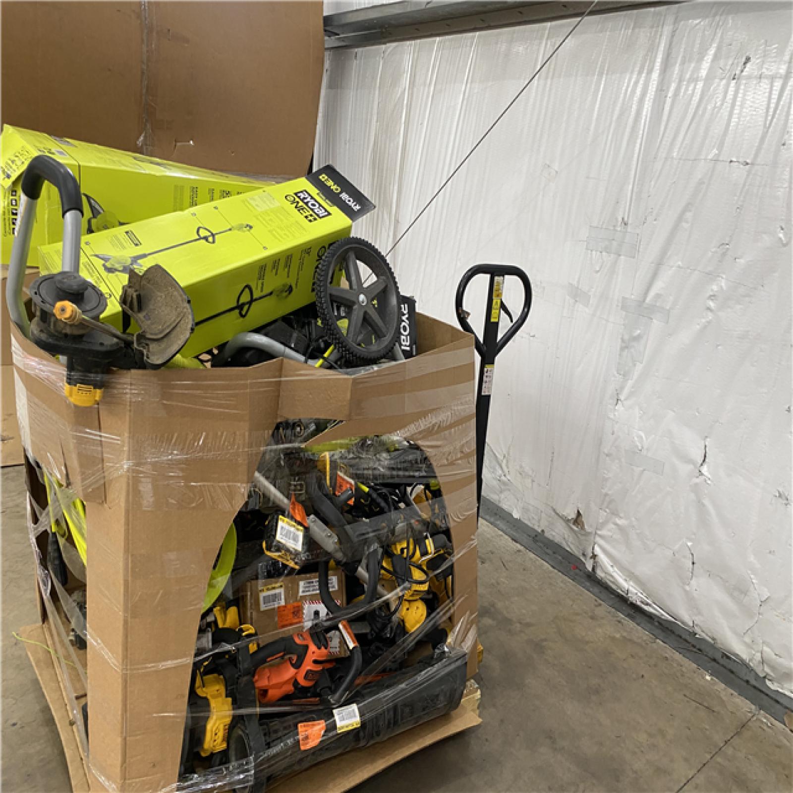 Houston Location AS IS - Tool Pallet