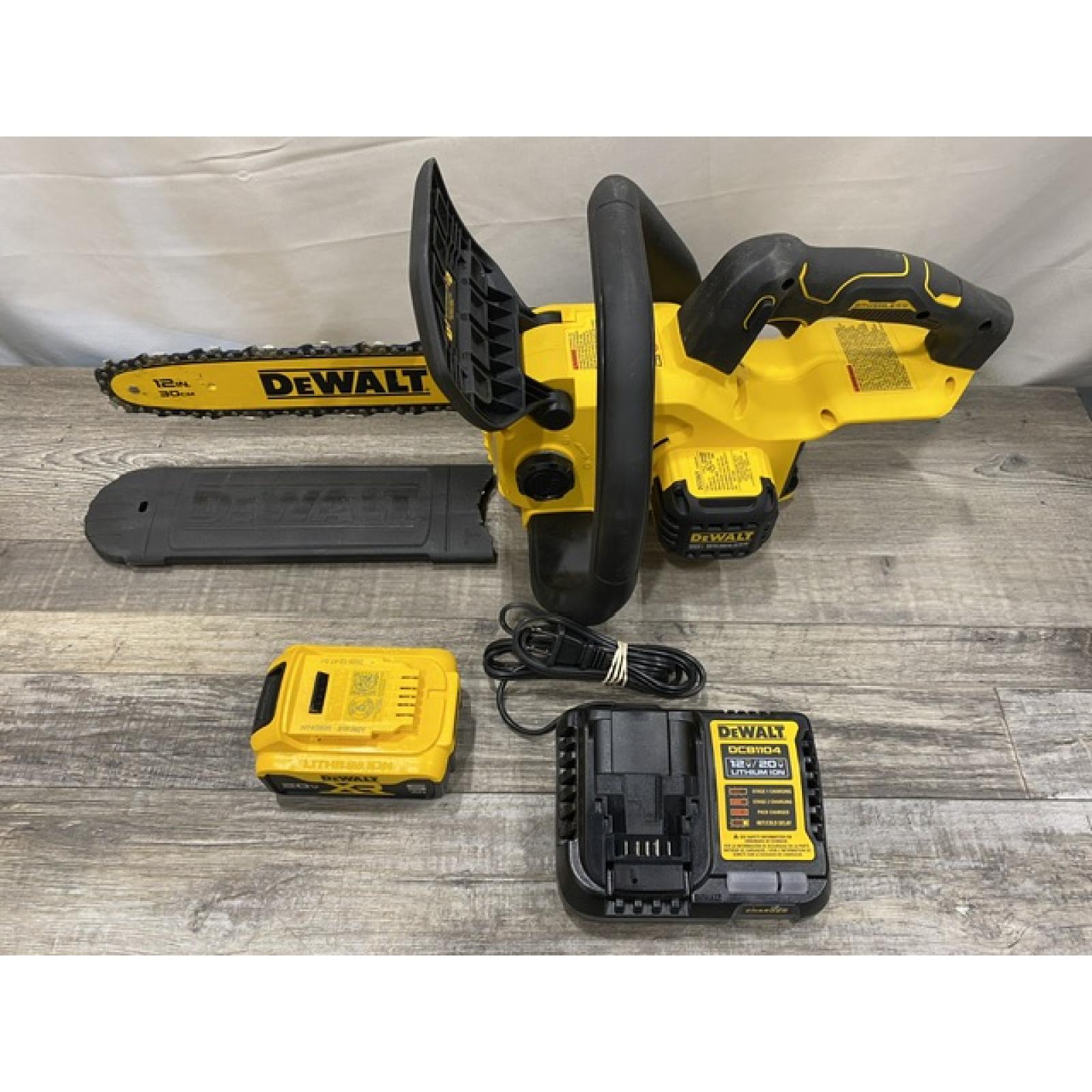 AS-IS DEWALT 20V MAX Compact 12 Brushless Cordless Chainsaw Kit