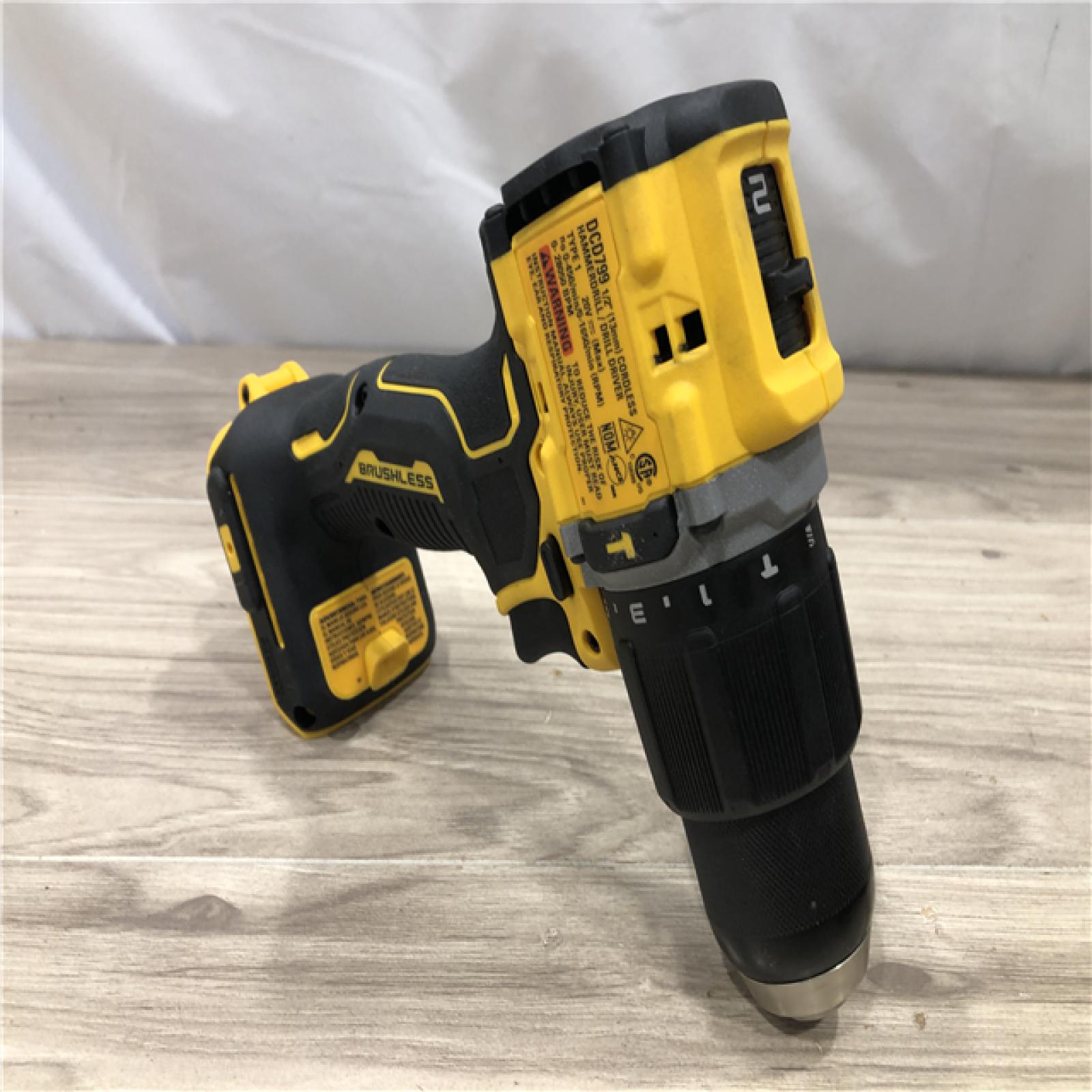 AS-IS DeWalt 20V MAX Atomic Cordless 2 Tool Compact Hammer Drill and Impact Driver Kit