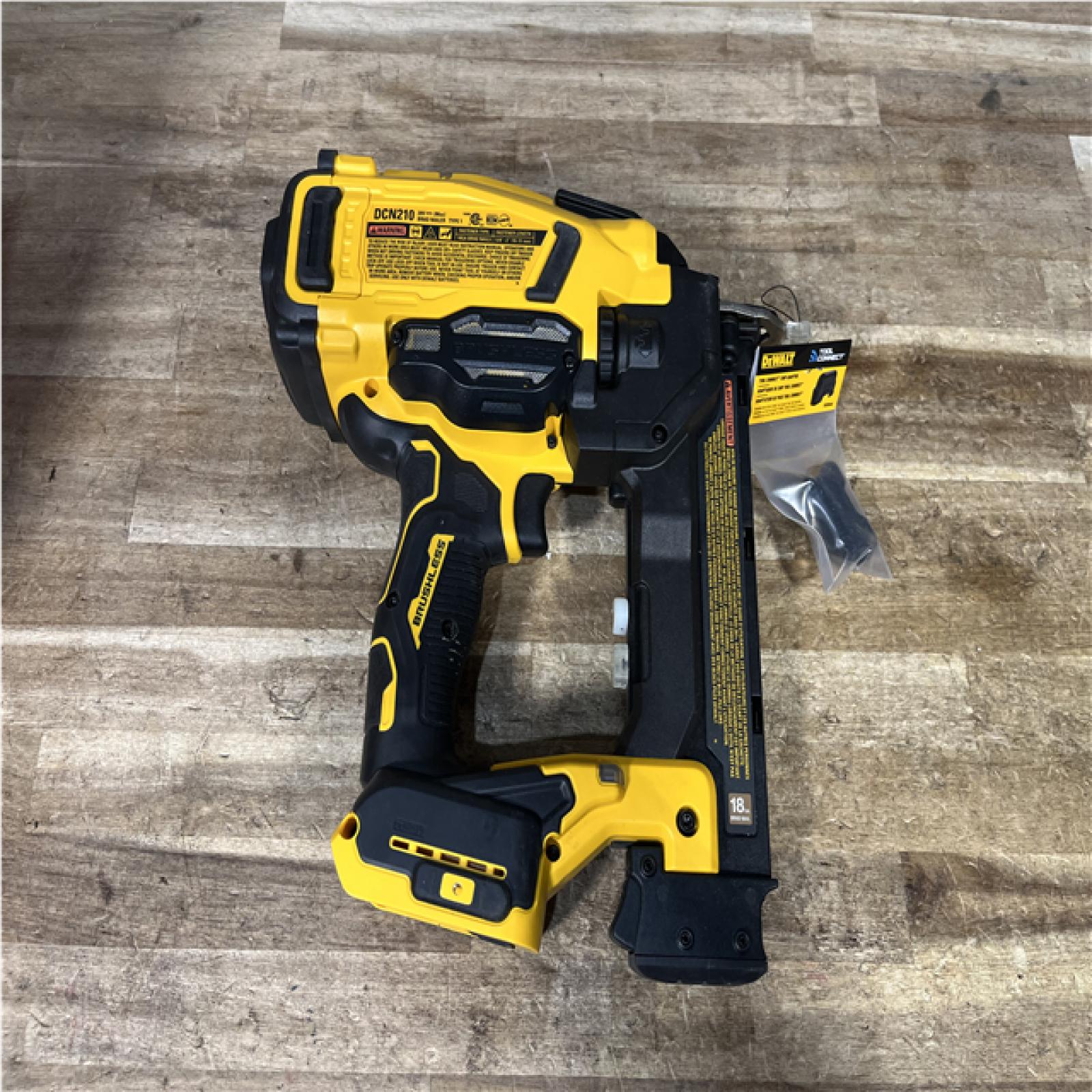 Houston Location AS-IS DEWALT 20V MAX XR 18 Gauge Cordless Brad Nailer (Tool Only)