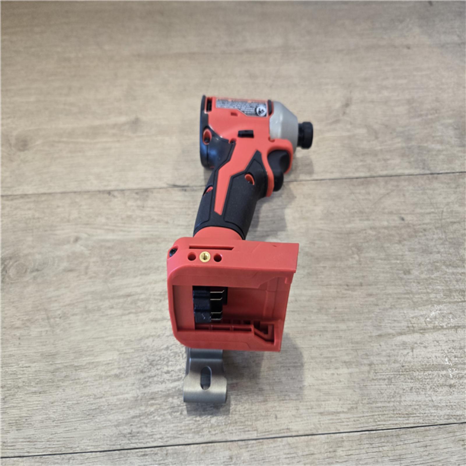 AS-IS Milwaukee 18V Compact Cordless 1/4 in. Impact Driver Kit