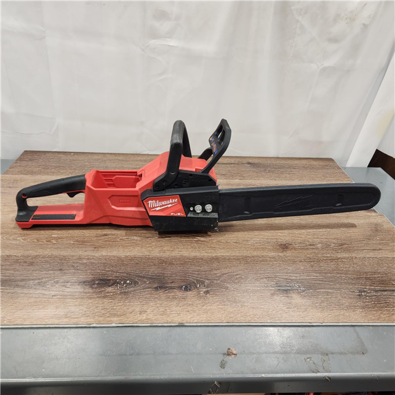 AS-IS Milwaukee M18 FUEL Brushless Cordless 16 Chain Saw