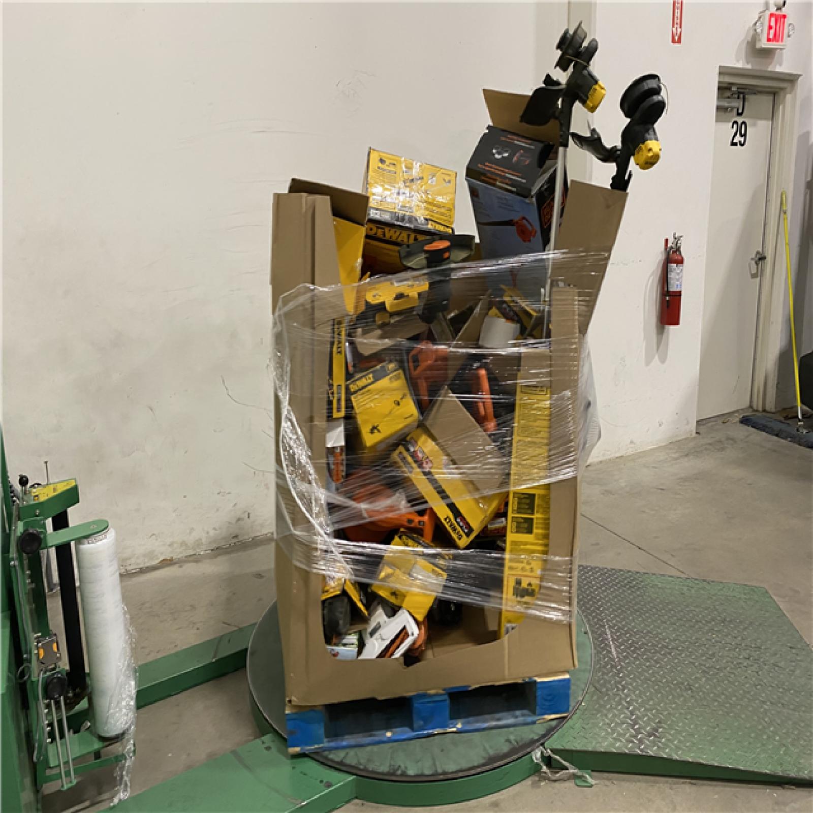 Dallas Location - As-Is DEWALT Tool Pallet