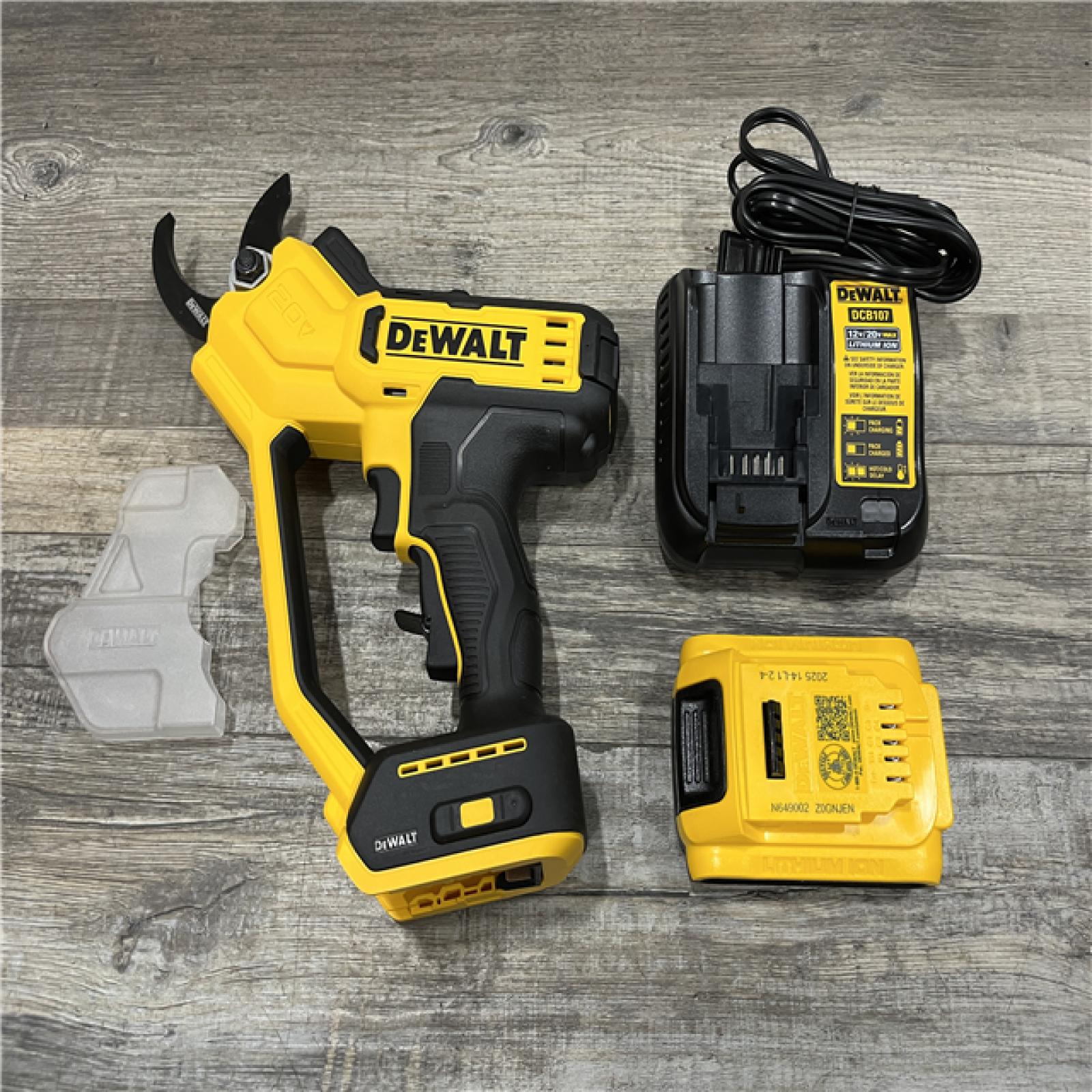 AS-IS DEWALT 20V MAX Cordless Pruner Kit