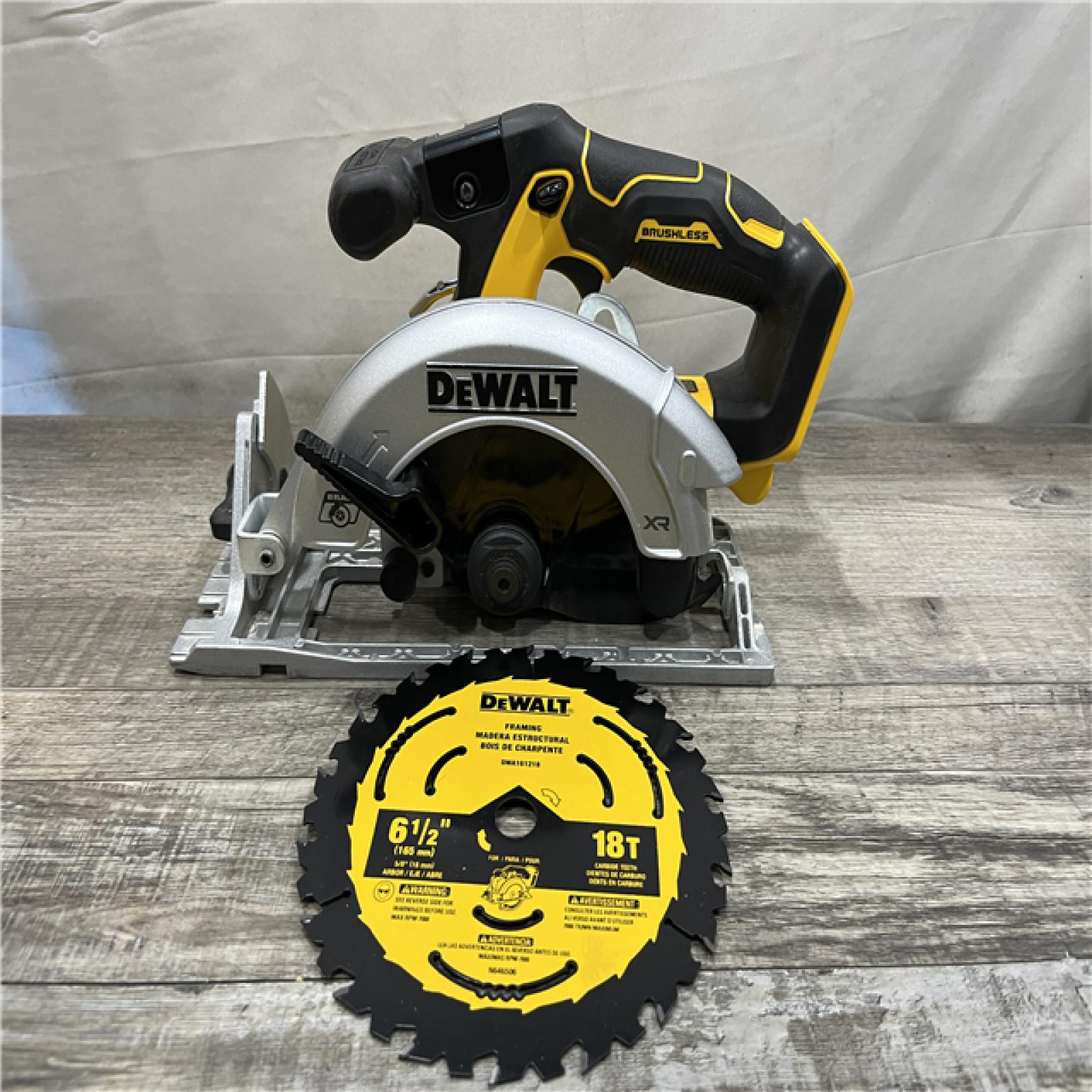 AS-IS DEWALT 20V MAX Cordless Brushless 6-1/2 in. Sidewinder Style Circular Saw (Tool Only)
