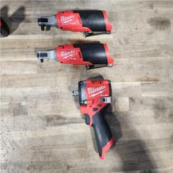 HOUSTON LOCATION - AS-IS MILWAUKEE 3 TOOL COMBO KIT W/ (2) BATTERY & CHARGER