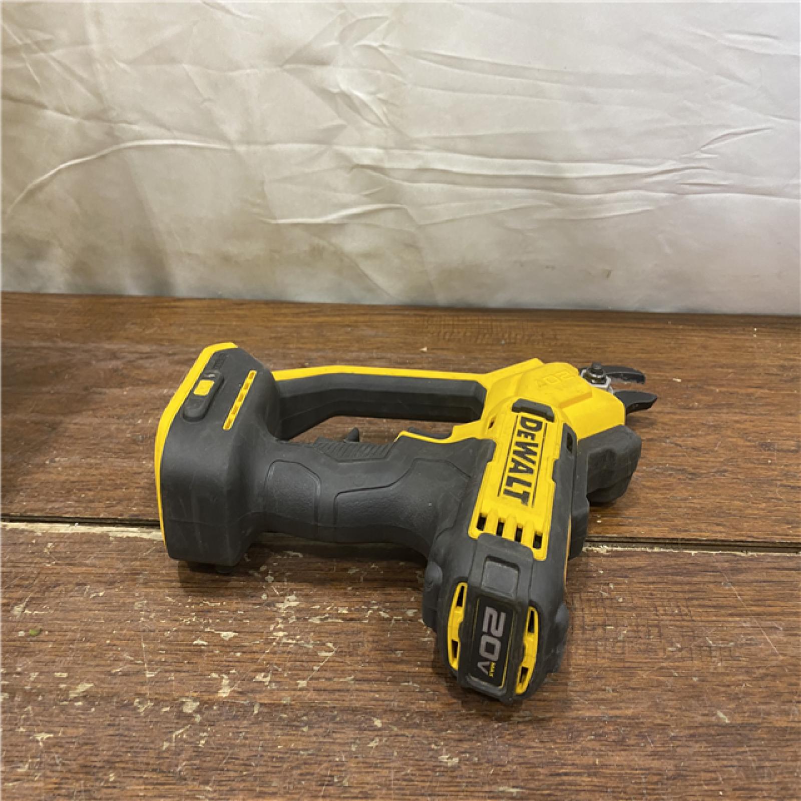 AS-IS DeWalt Cordless Pruner